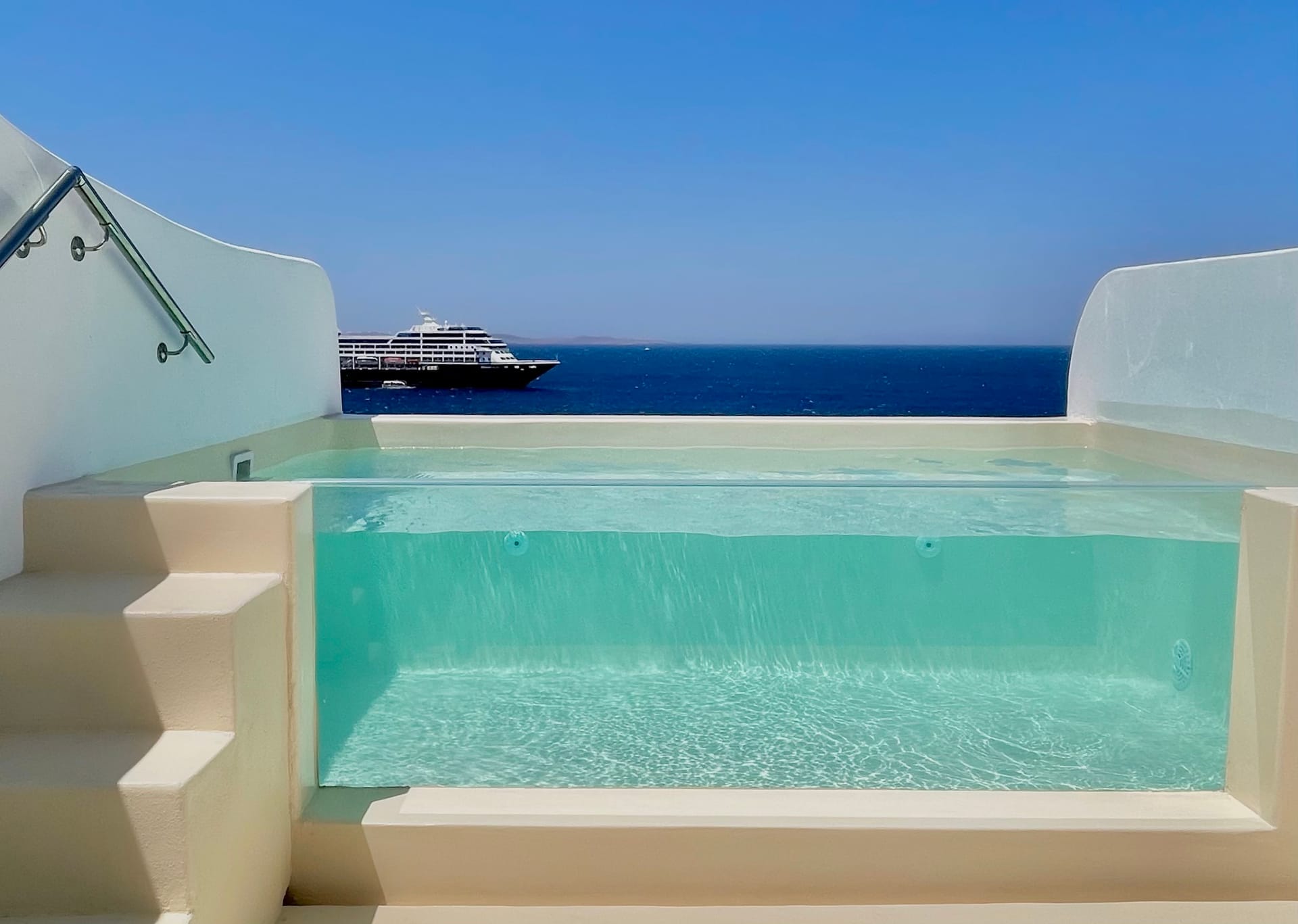 Sanctuary Sea View Suite with Swim up Pool