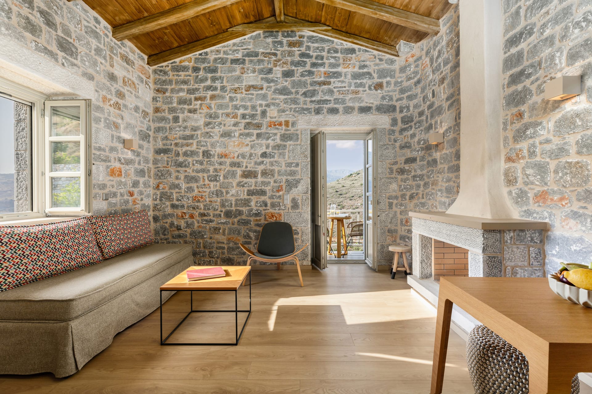 Trapela Limeni, Luxury Suites - JS - 3