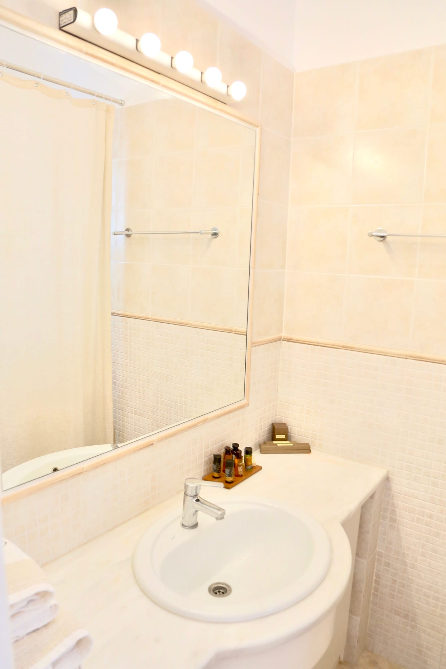 Ubud Mykonos Hotel - FSV - 5