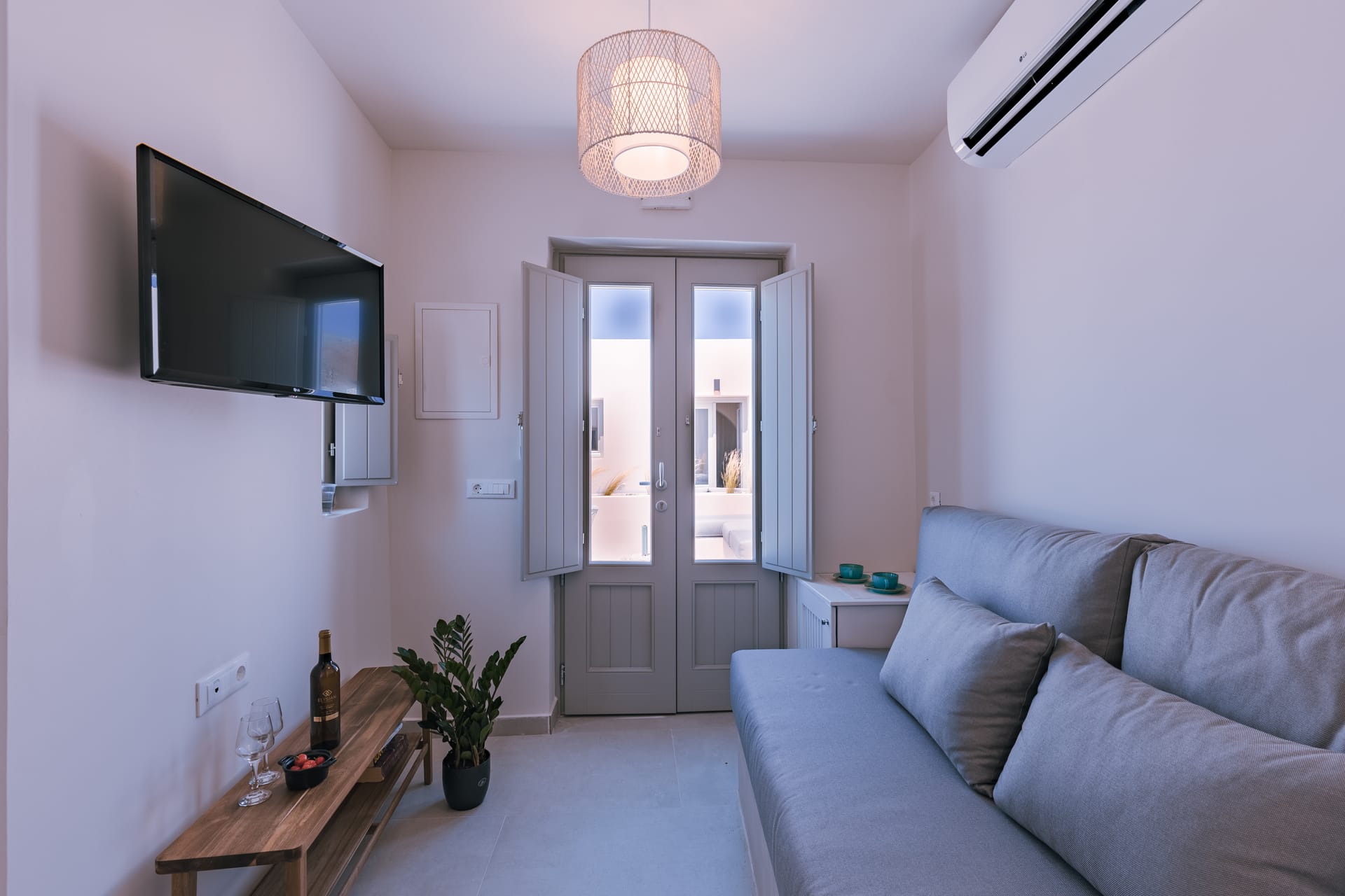 Elysian Santorini Oia - CLAS - 4