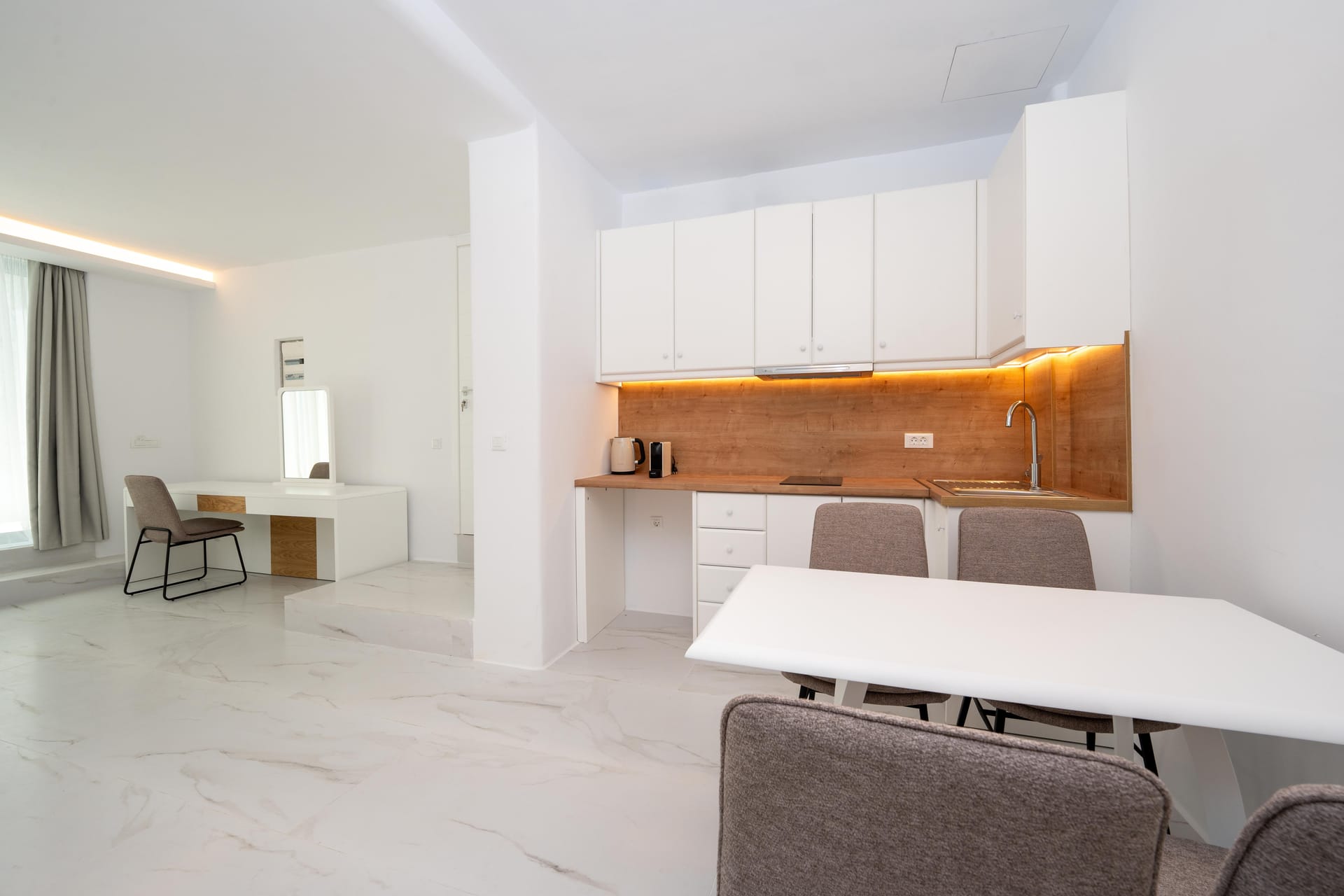 ARCS Suites & Residences - COMF - 5