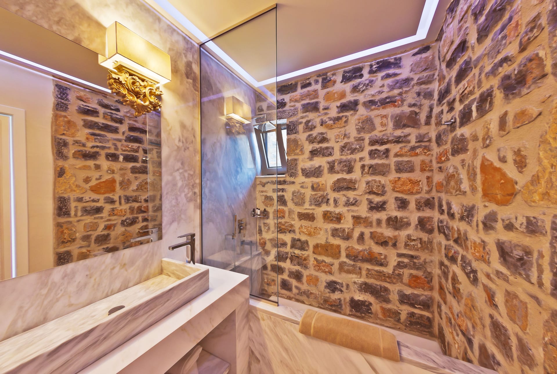 Royal Marmin Bay Boutique & Art Hotel - DLX - 9