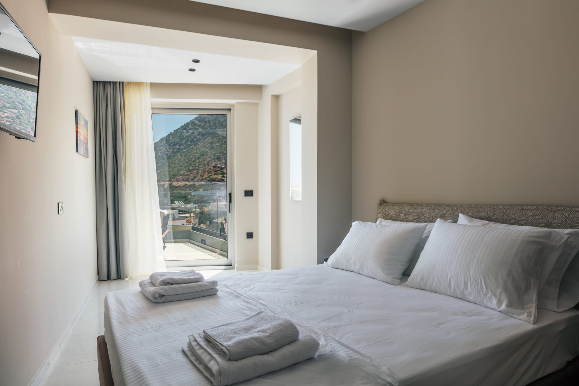 Villa with Sea View 4