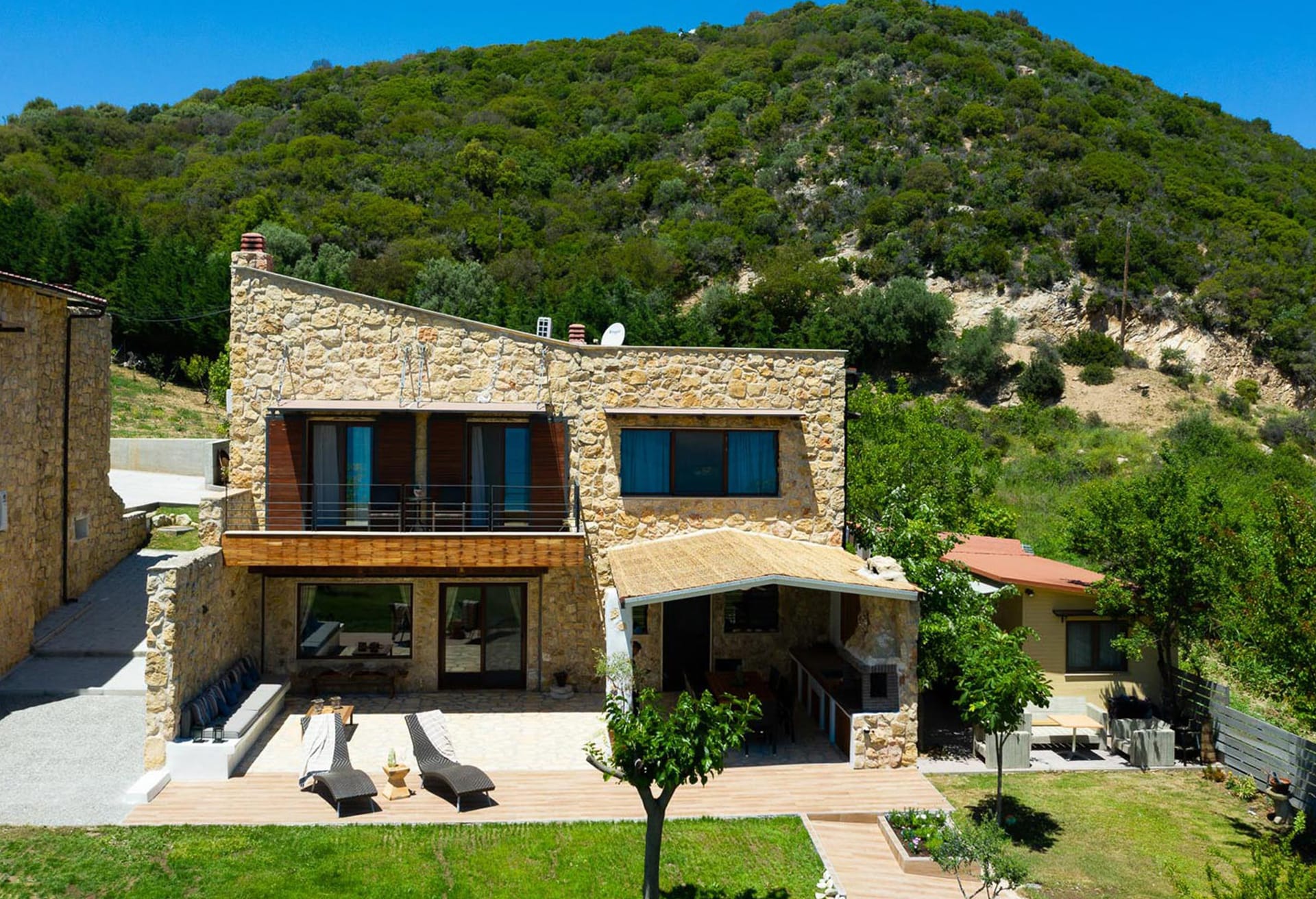 4 Bedroom | Villa Lunaria 3 | Develiki