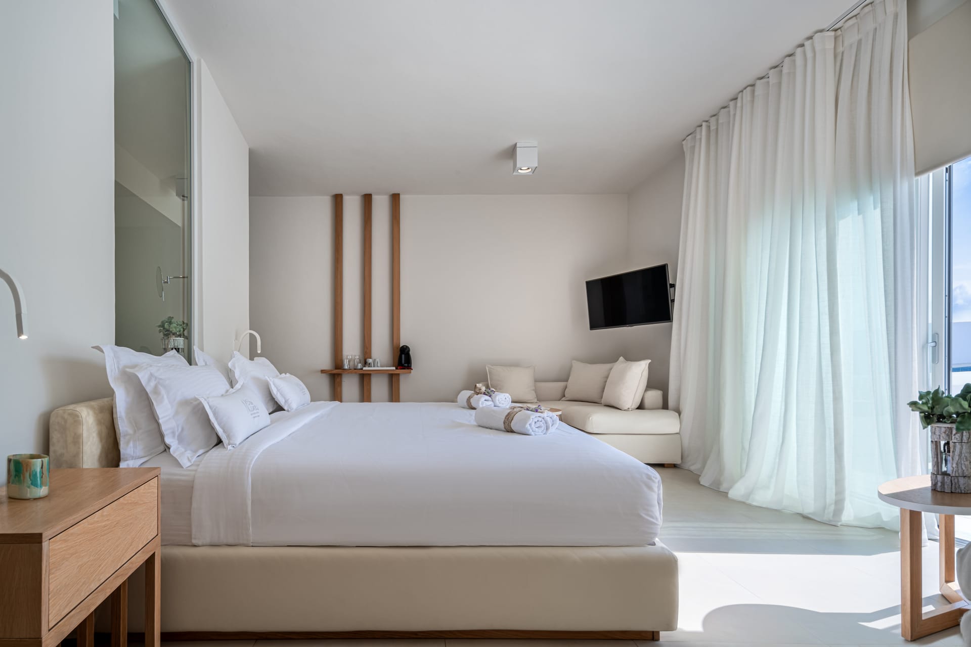 Nissaki VIP Suite Sea View with Indoor & Outdoor Jacuzzi
