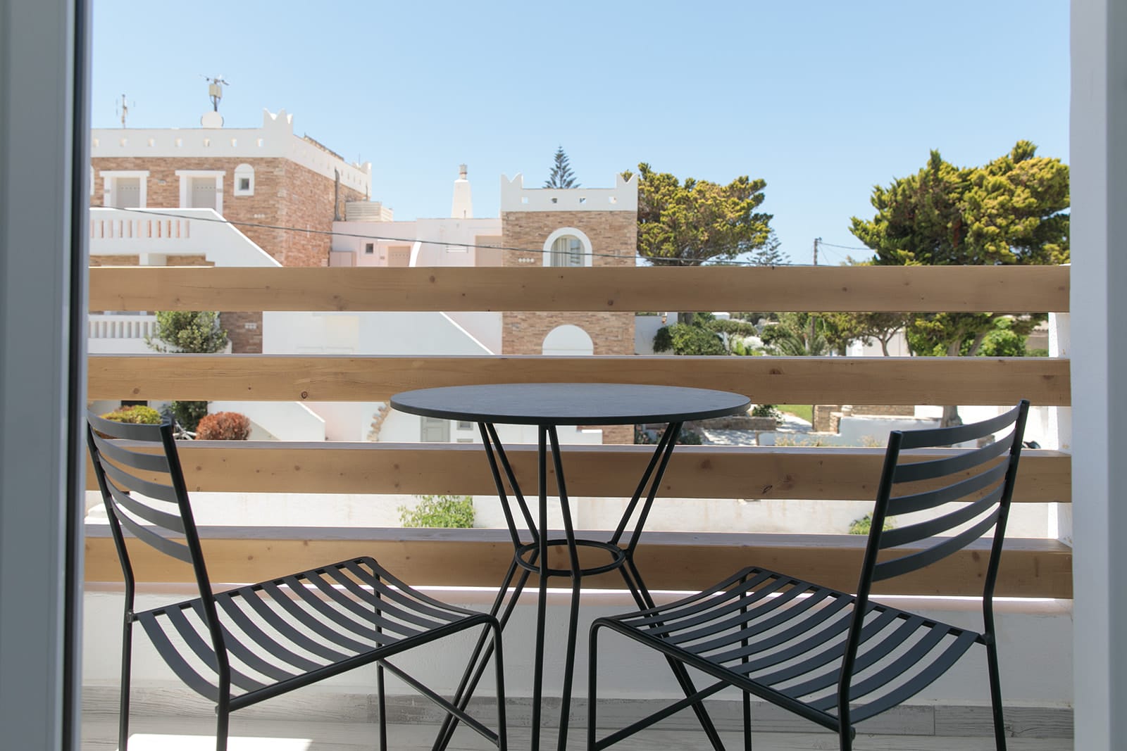 Hermes Luxury Suites - DELUXE - 10