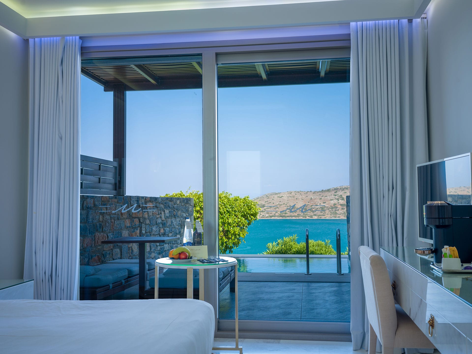 Deluxe Room With Private Pool Sea View