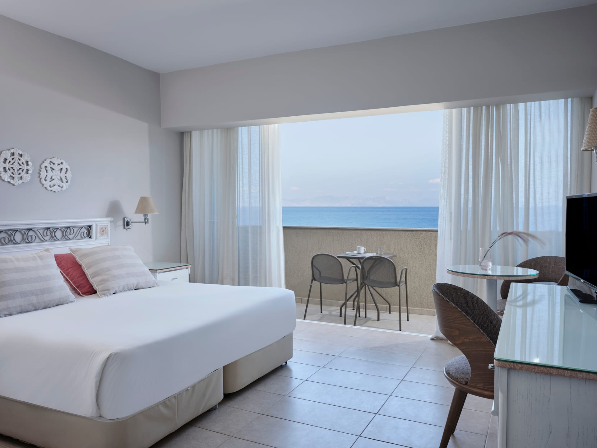 Twin / Double Room Sea View