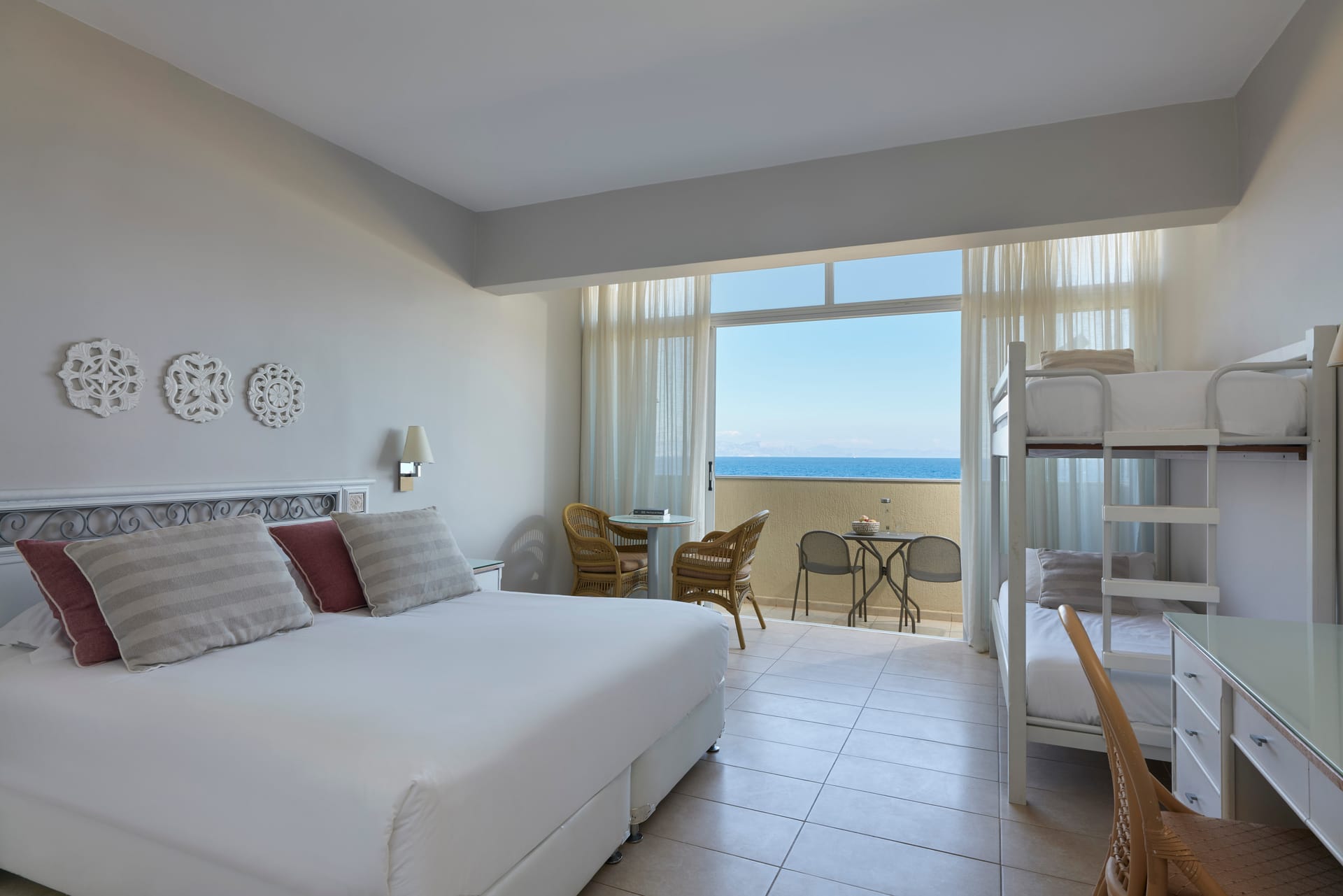 Family Room Sea View