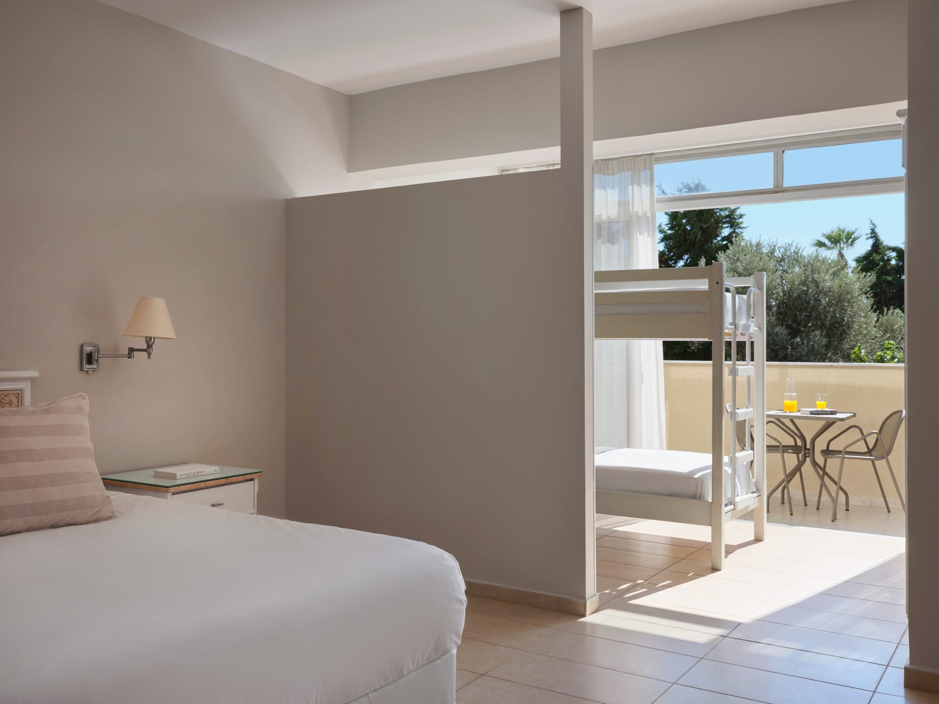 Family Room Inland View with Partition