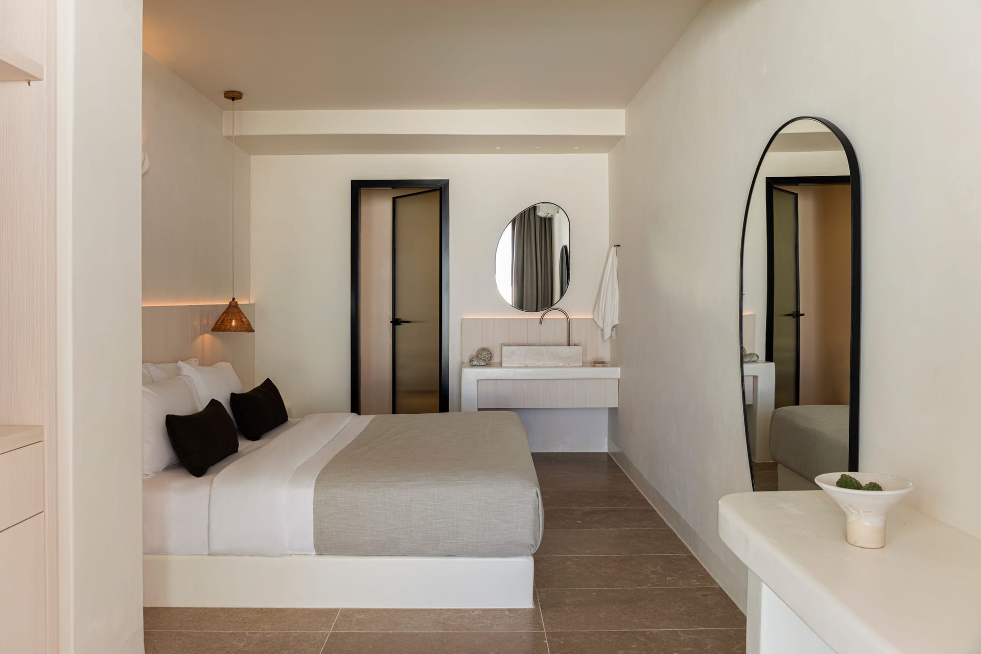 Deluxe Room with Private Pool Court view