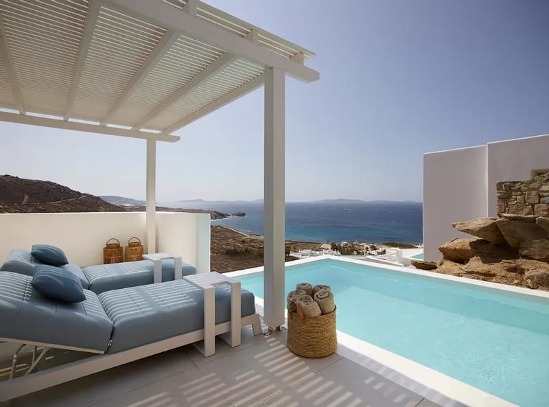 Executive Suite with Private Pool Panoramic Sea View – New Section