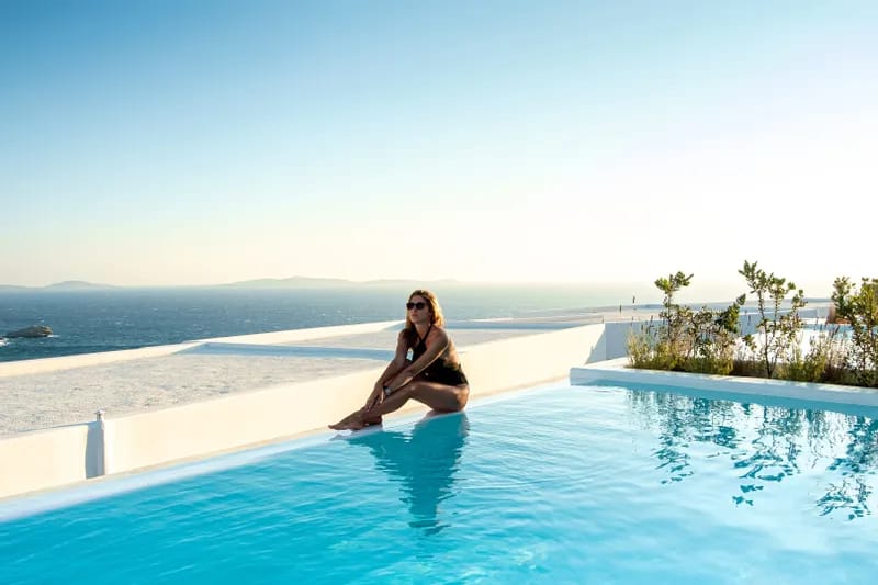 Grand Suite with Private Pool & Panoramic Sunset View – New Section