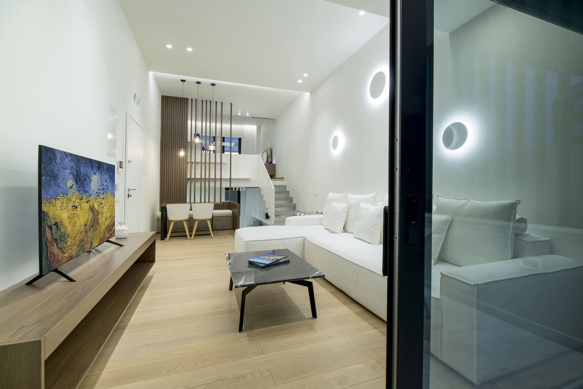 GM Exclusive Luxury Suites And SPA - DLX201 - 7