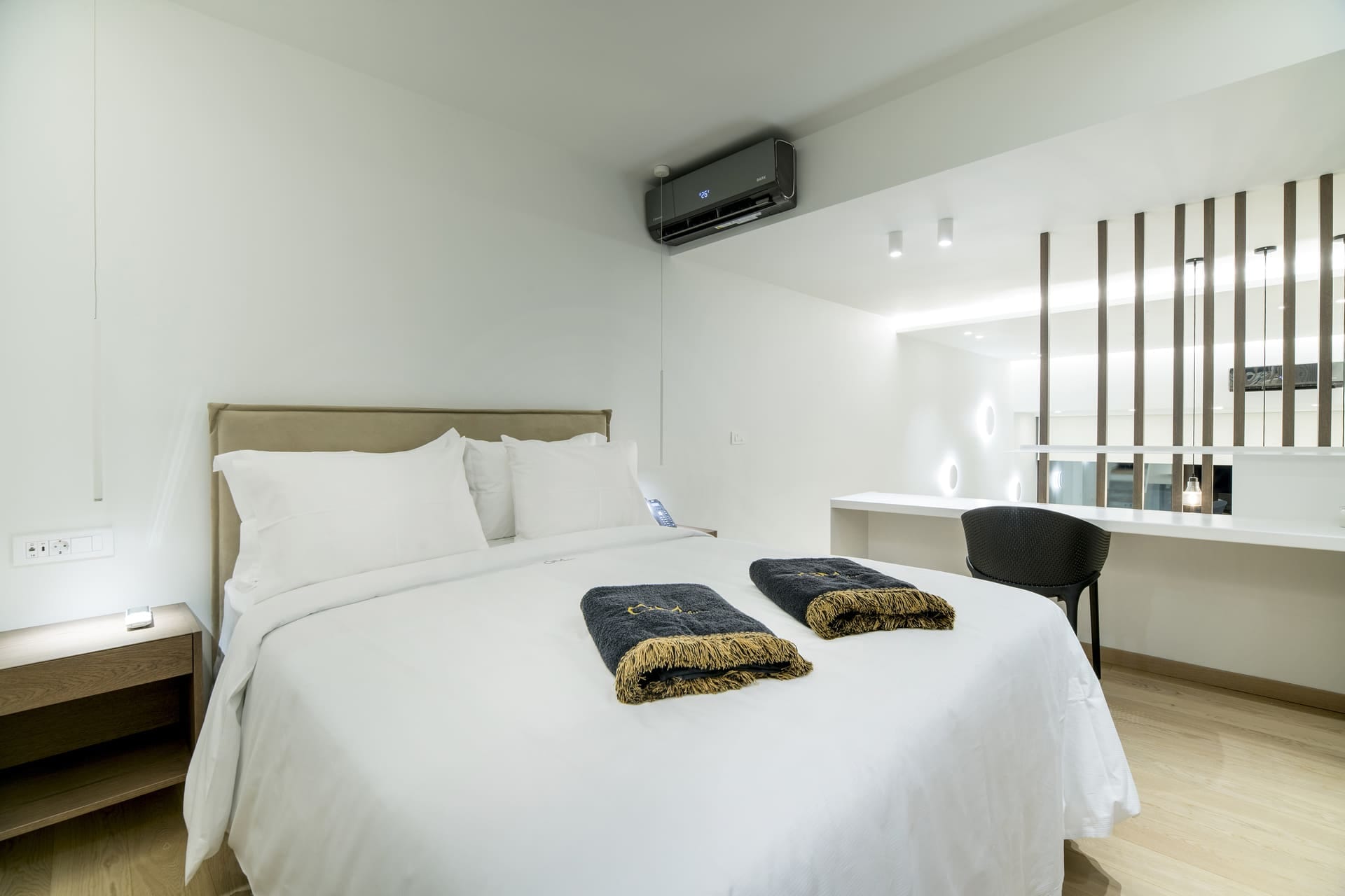 GM Exclusive Luxury Suites And SPA - DLX201 - 10