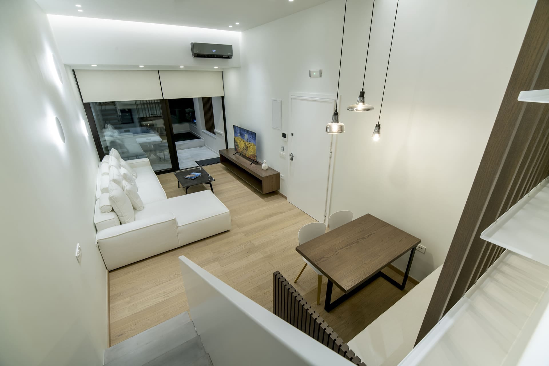GM Exclusive Luxury Suites And SPA - DLX201 - 12