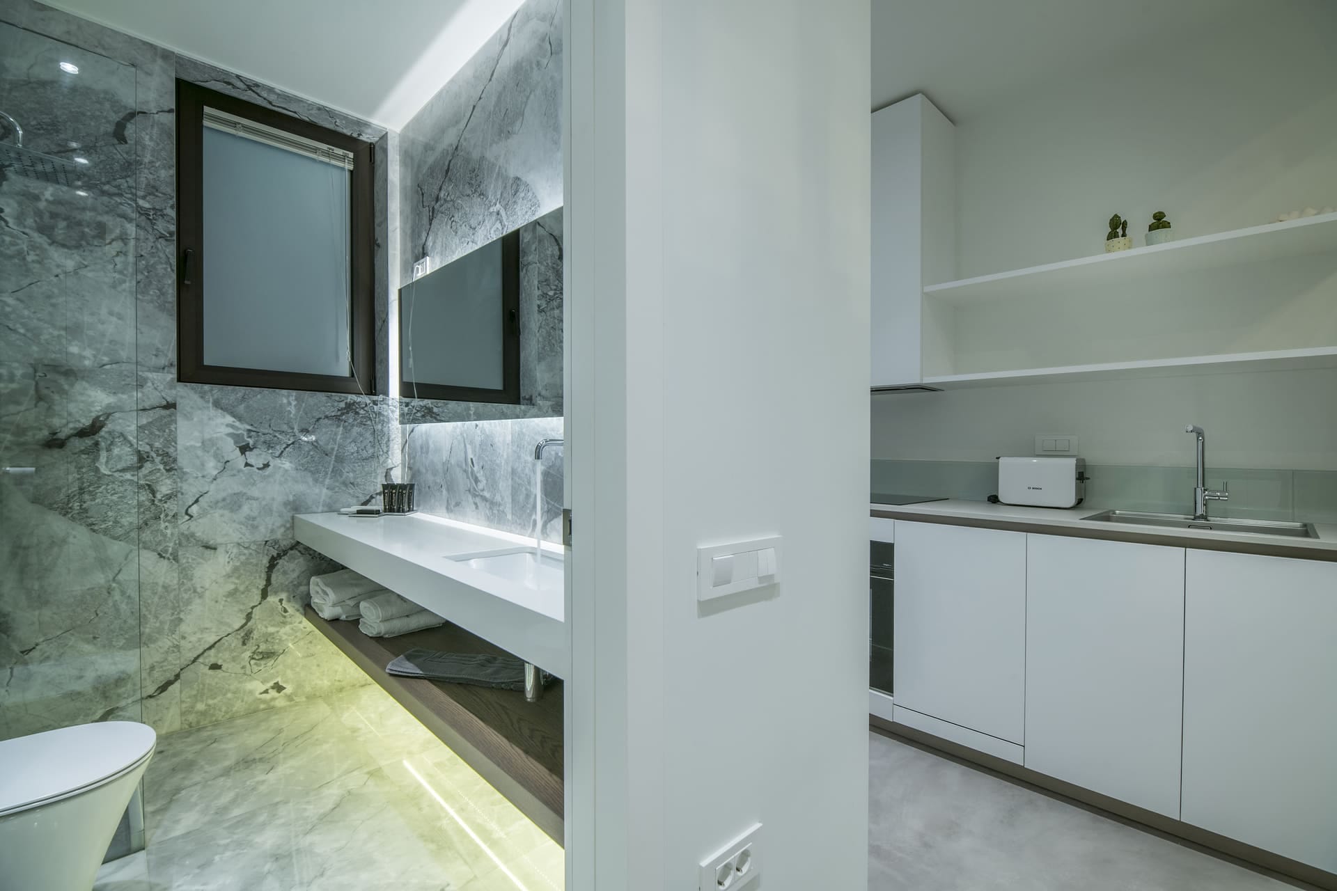 GM Exclusive Luxury Suites And SPA - DLX201 - 16
