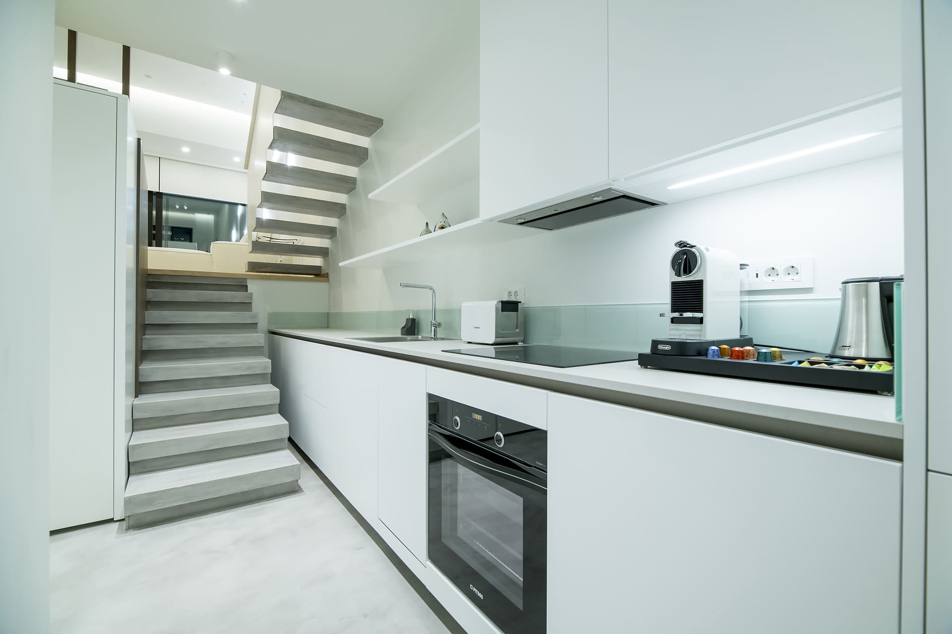 GM Exclusive Luxury Suites And SPA - DLX202 - 10