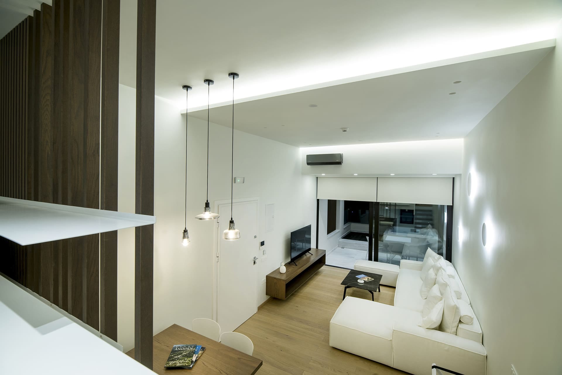 GM Exclusive Luxury Suites And SPA - DLX202 - 4