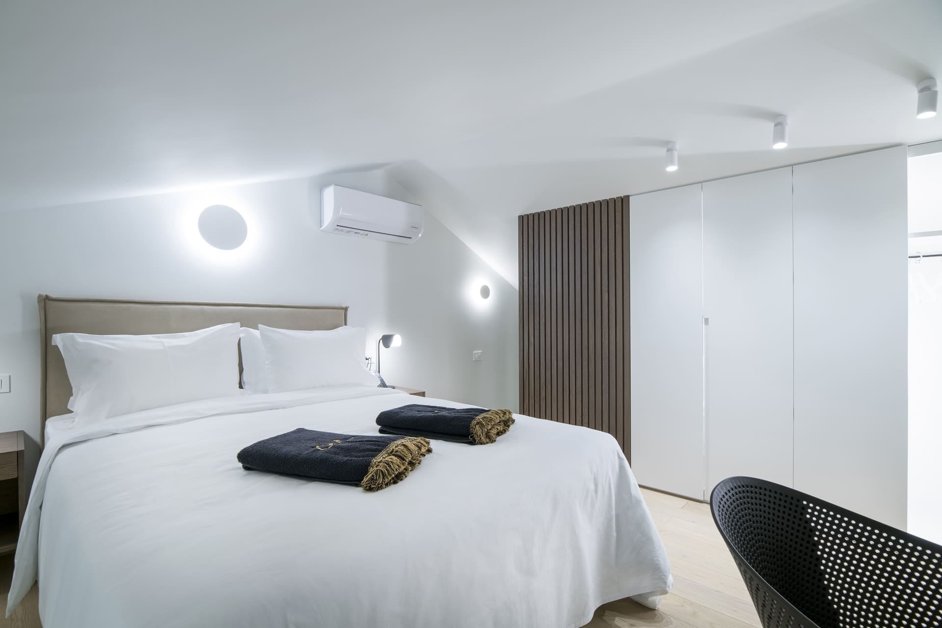 GM Exclusive Luxury Suites And SPA - EXECUT - 3