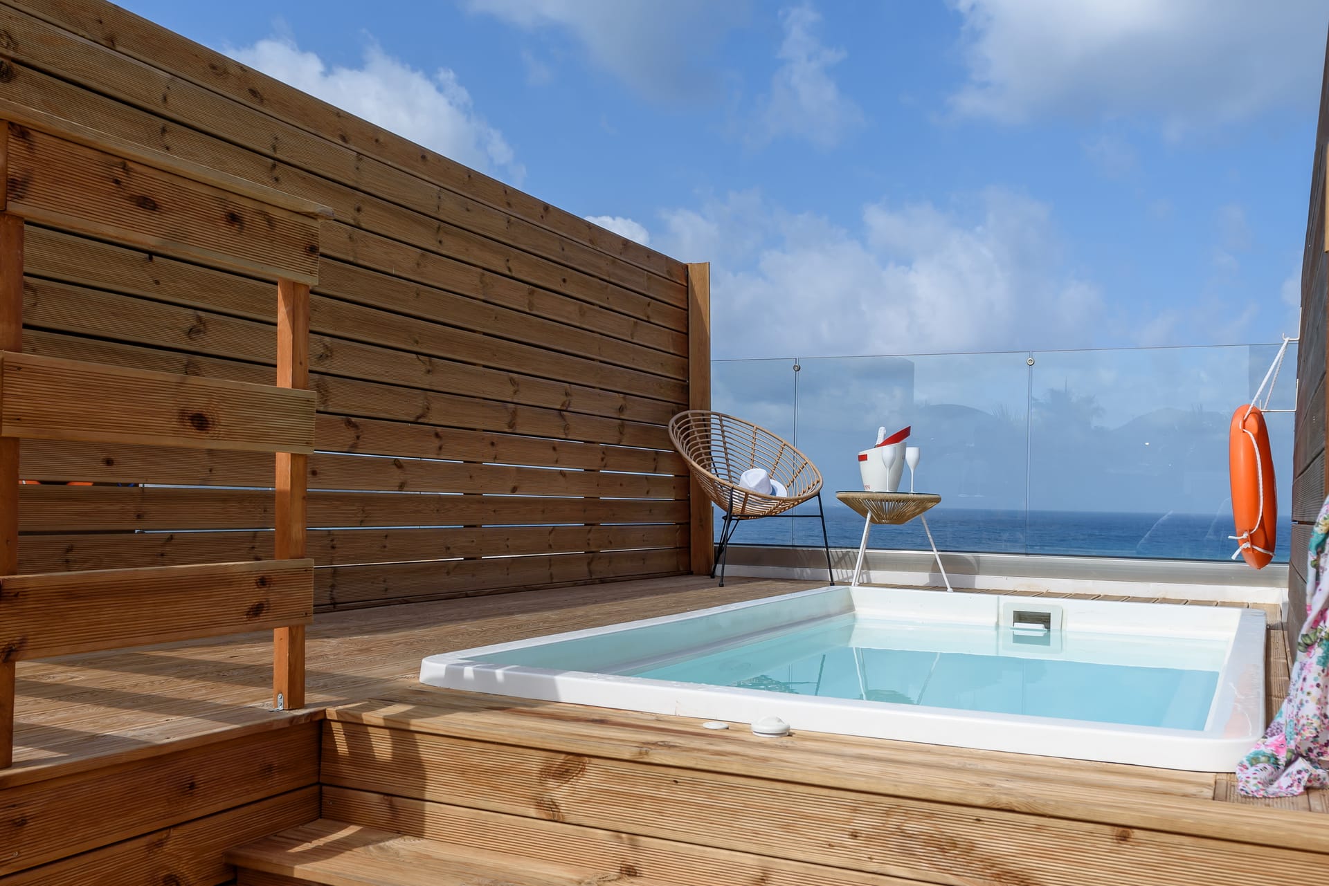 Maisonette with Plunge Pool Sea View
