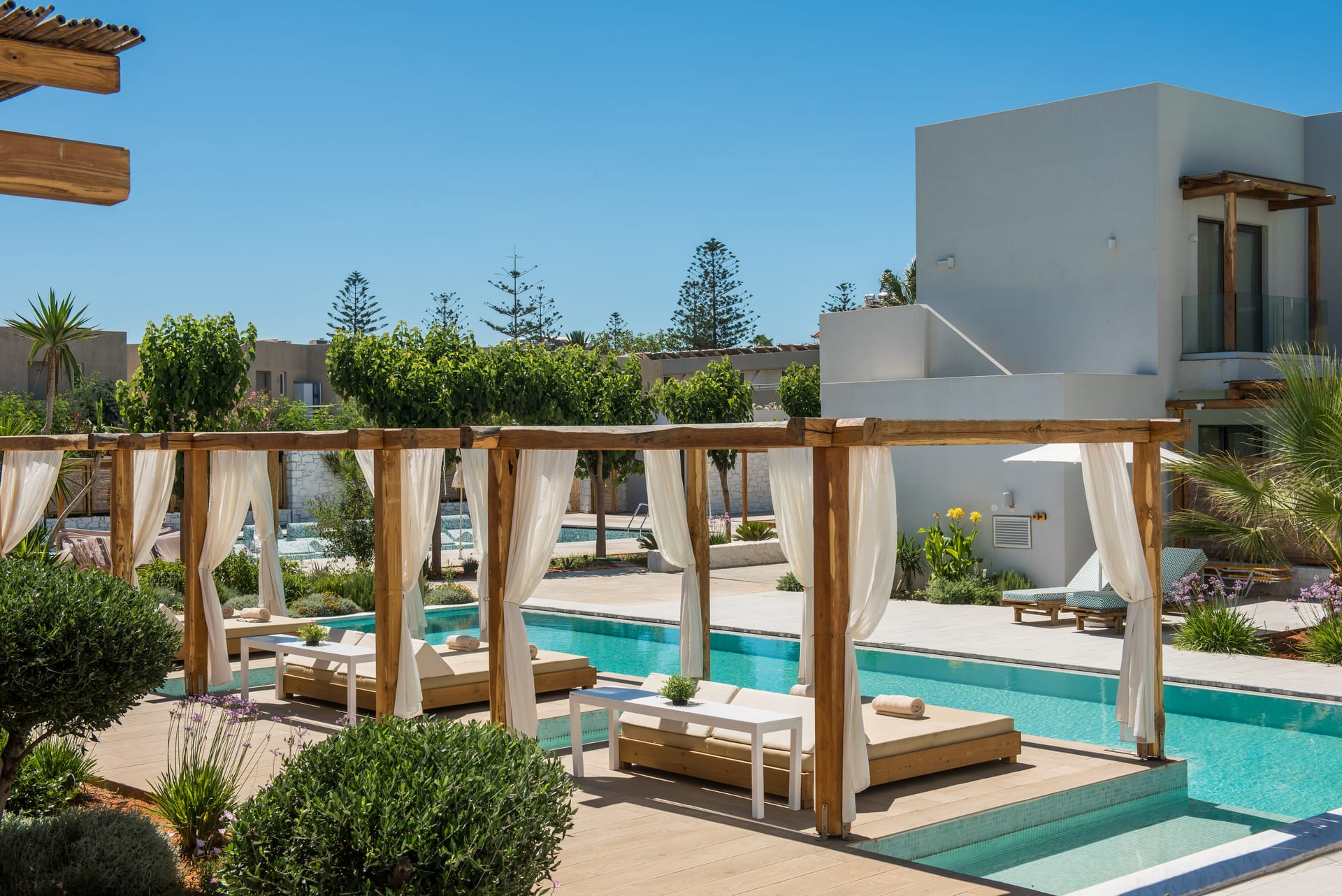 Double Room Plus Swim Up