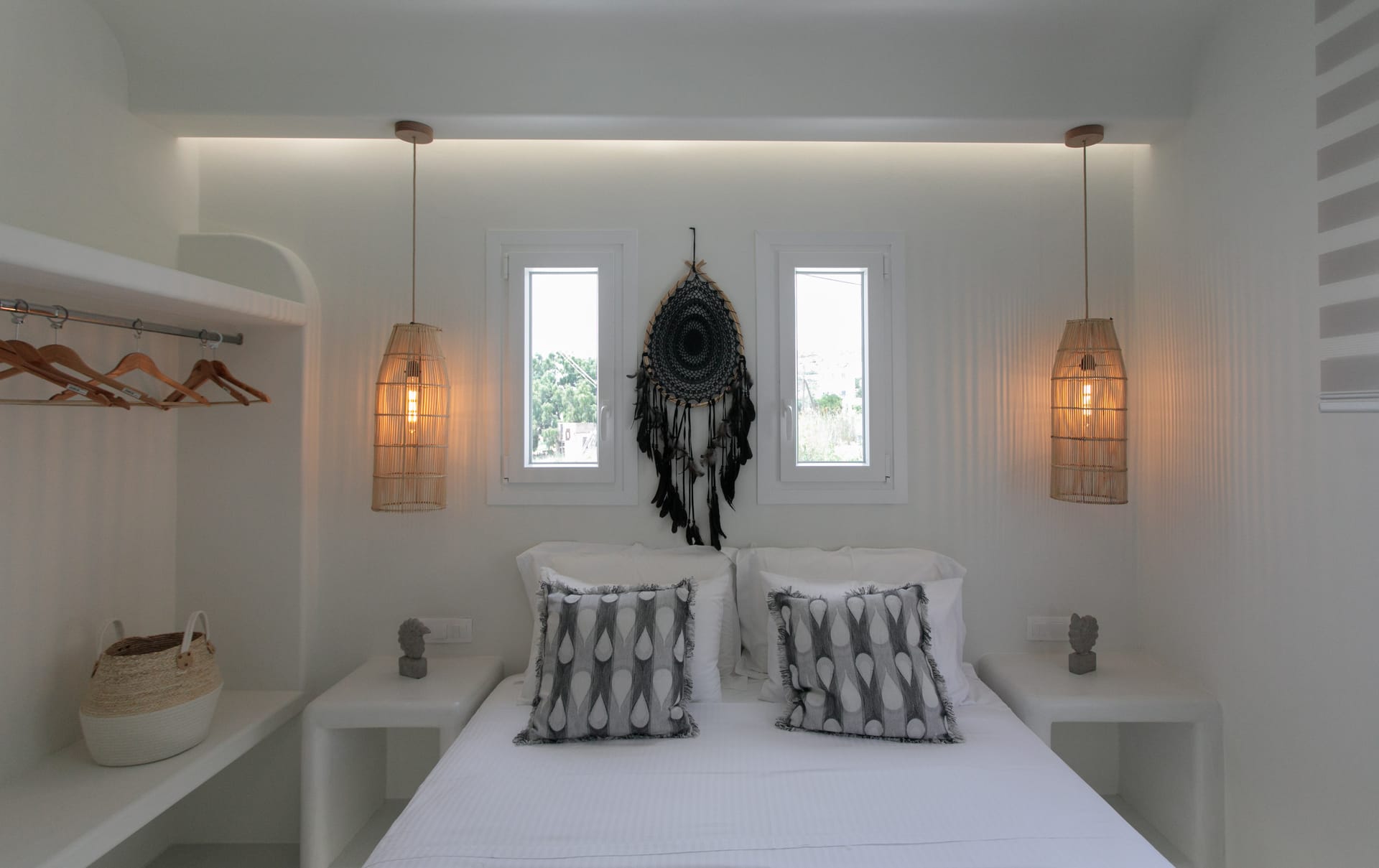 Elegant sea view Villa with outdoor hot tub – Clio