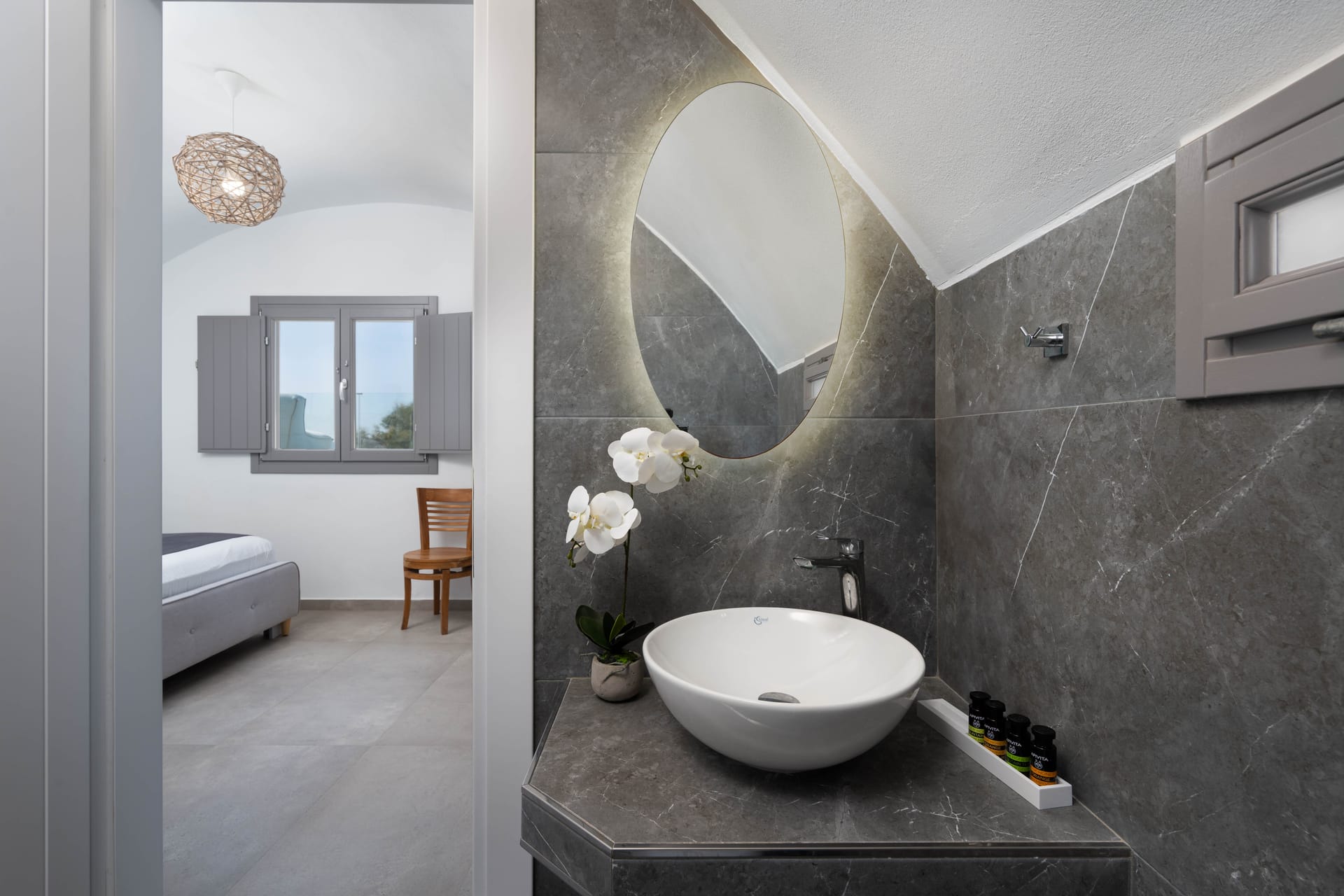 Aegean Melody Suites Santorini - DLXSUI - 18