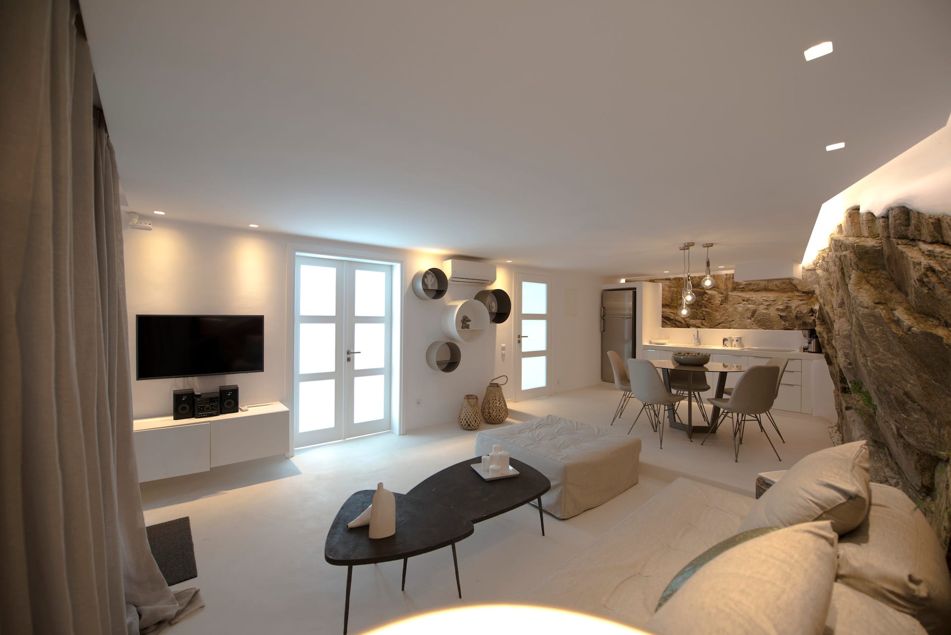 Kennedys Group Mykonos - ETHILL - 6