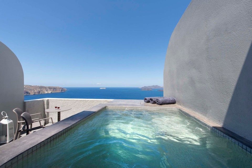 Deluxe Junior Suite with Heated Outdoor Whirlpool and Caldera and Sunset view