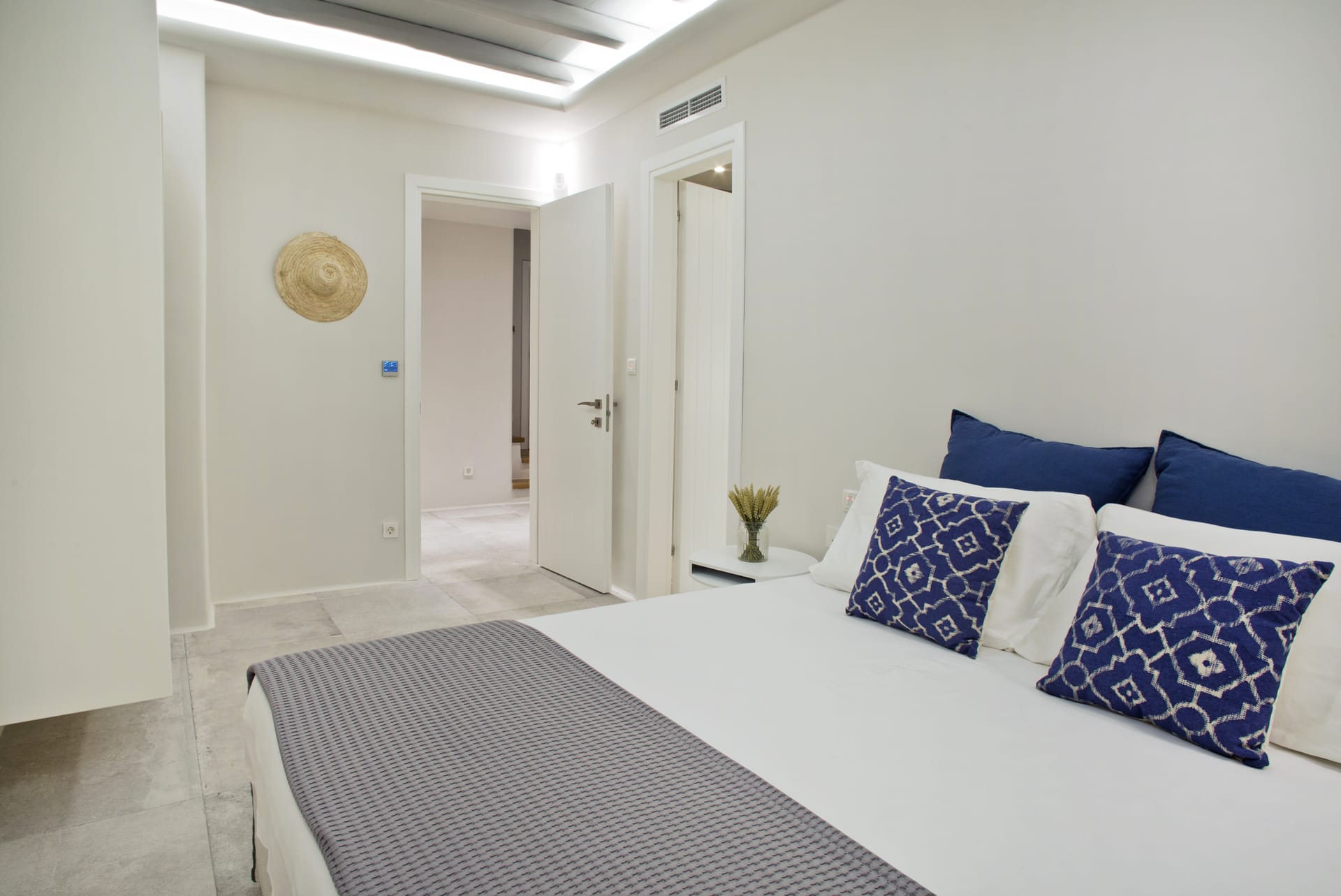 Kennedys Group Mykonos - AMBRO3 - 13
