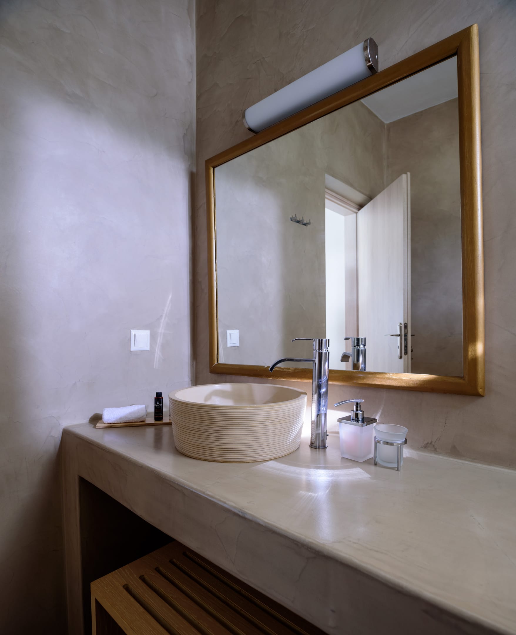 Aliter Suites Santorini - SEAVIE - 4