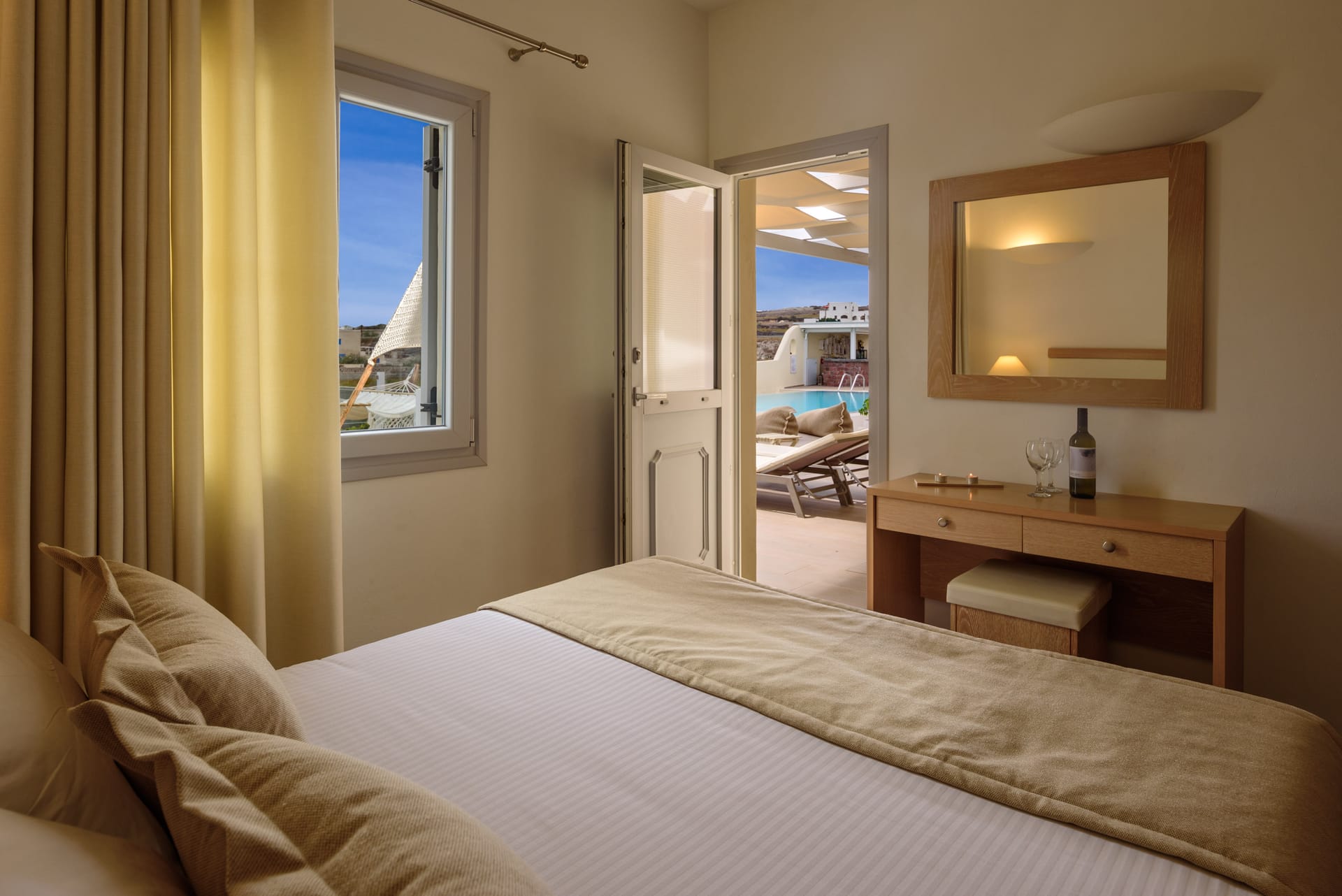Aliter Suites Santorini - SEAVIE - 14