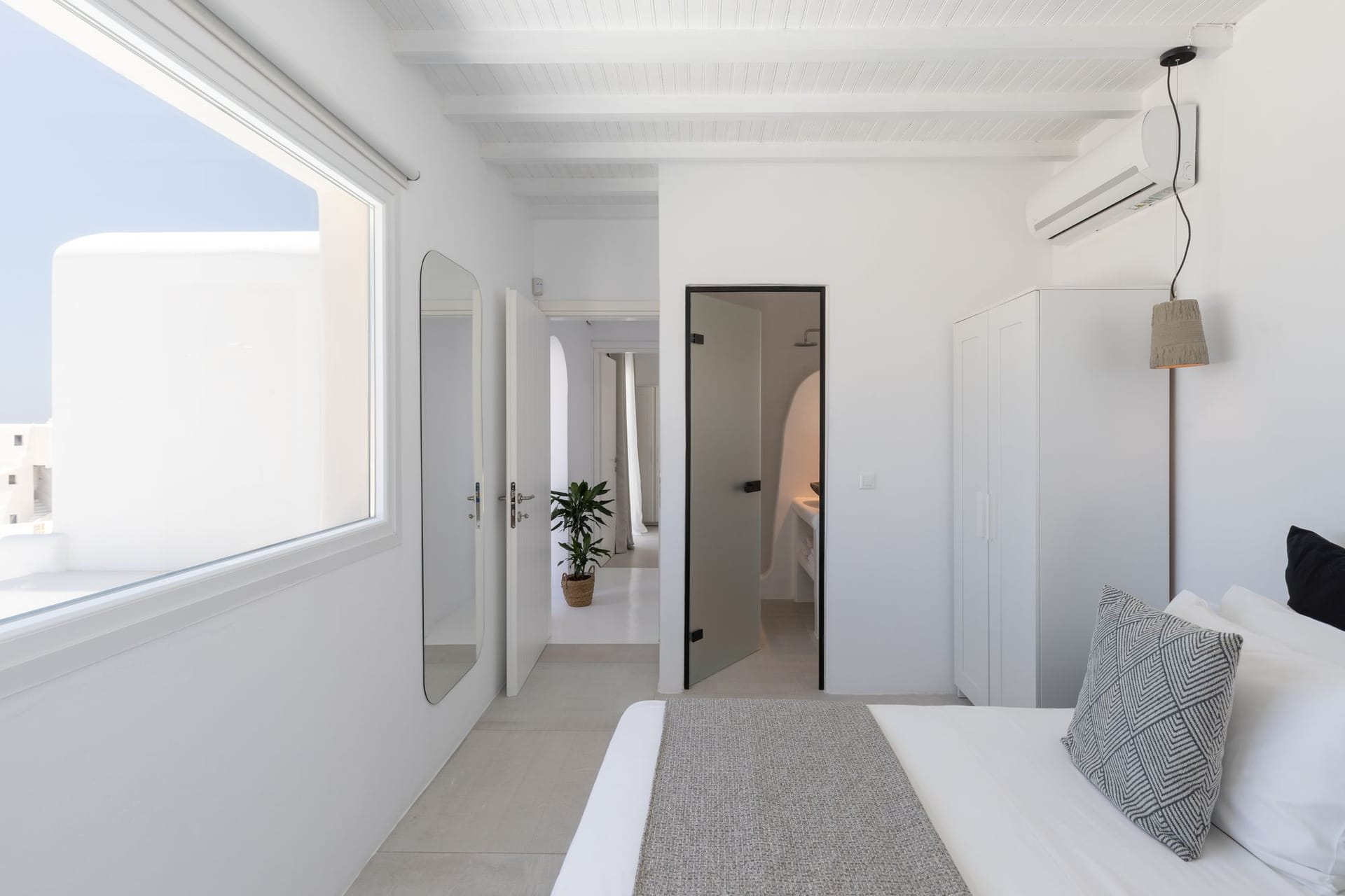 Kennedys Group Mykonos - GALAZ - 19