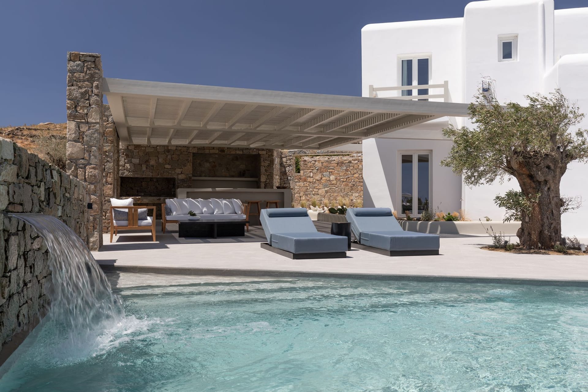 Kennedys Group Mykonos - GALAZ - 3