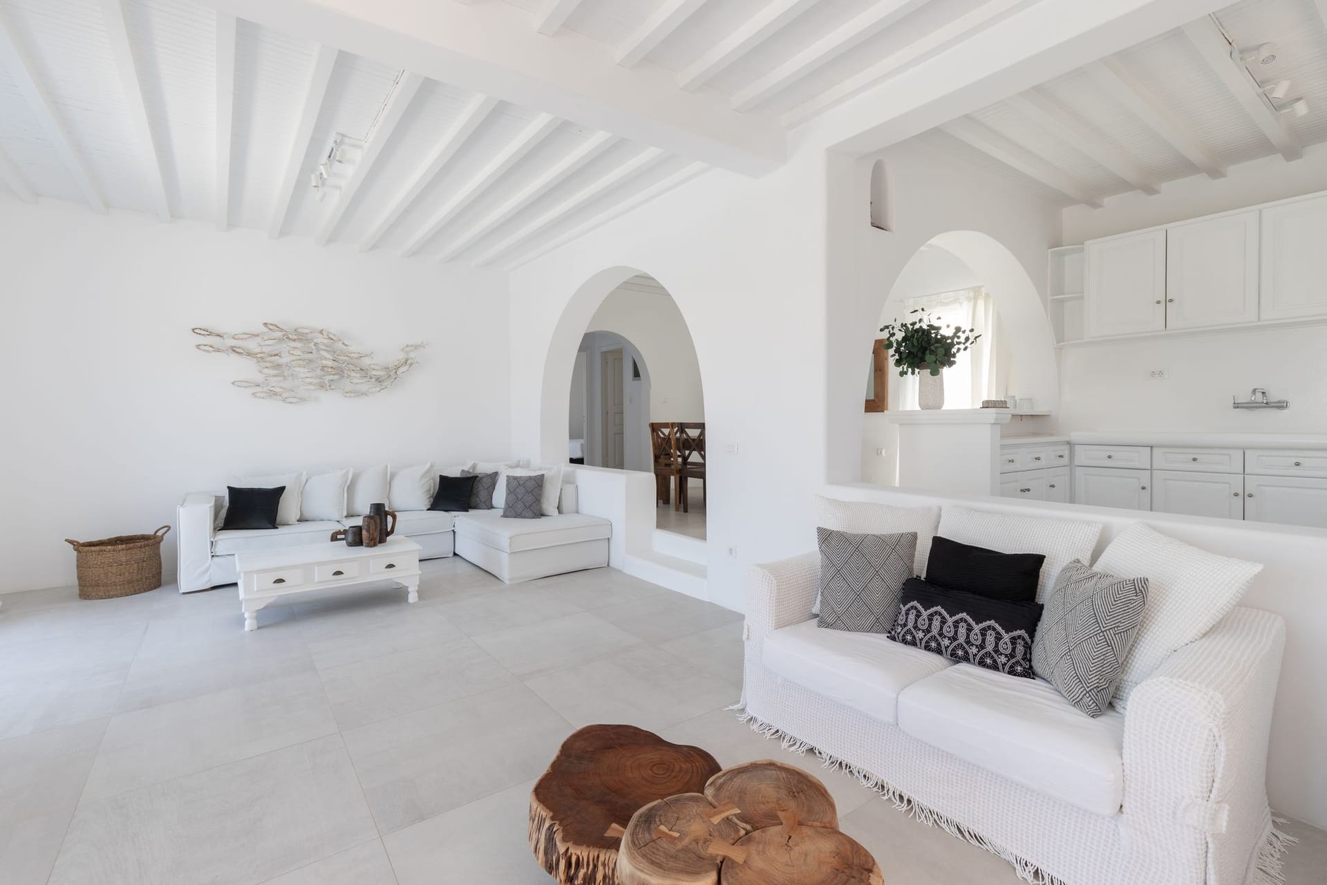 Kennedys Group Mykonos - GALAZ - 14