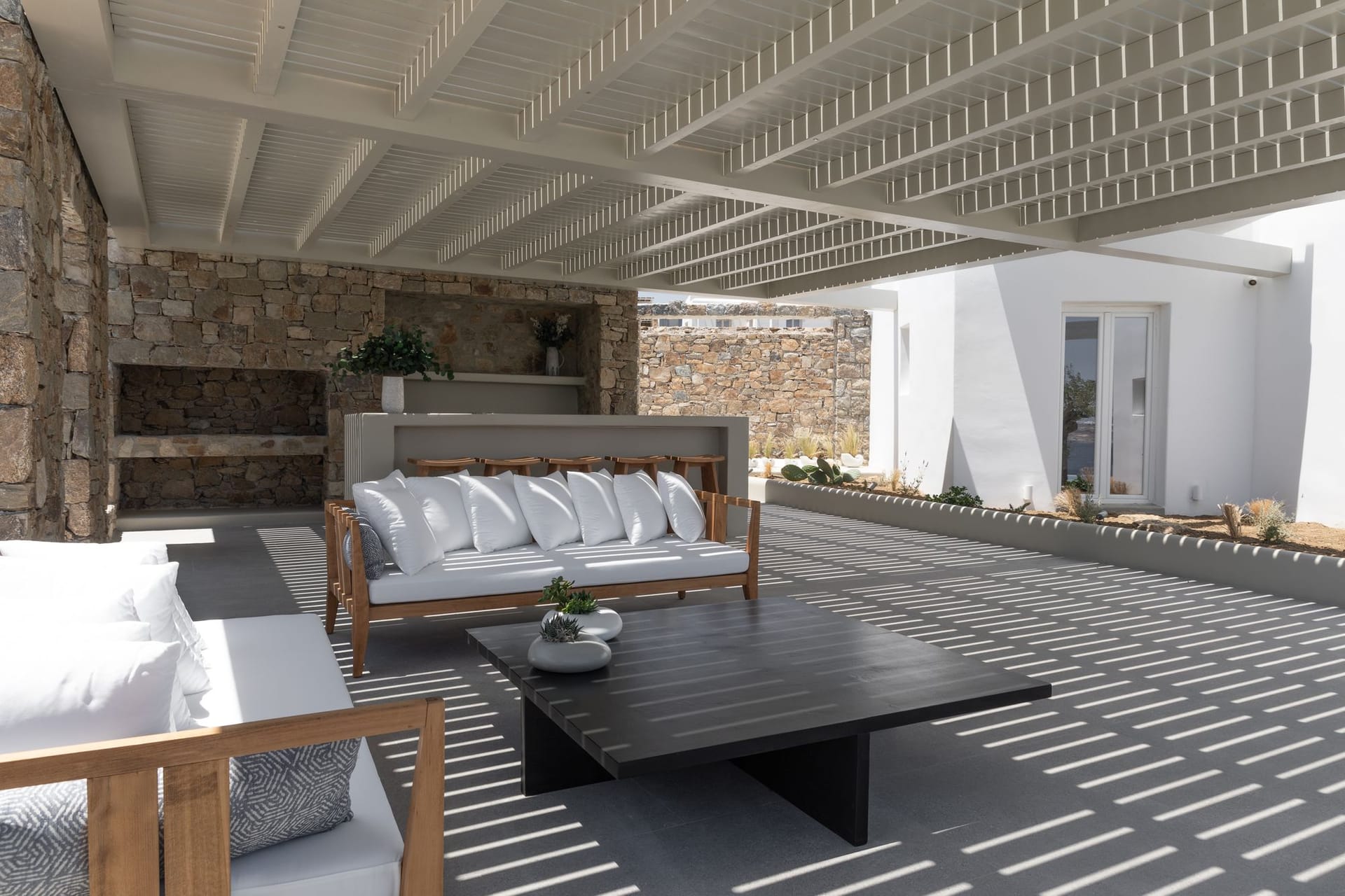 Kennedys Group Mykonos - GALAZ - 6