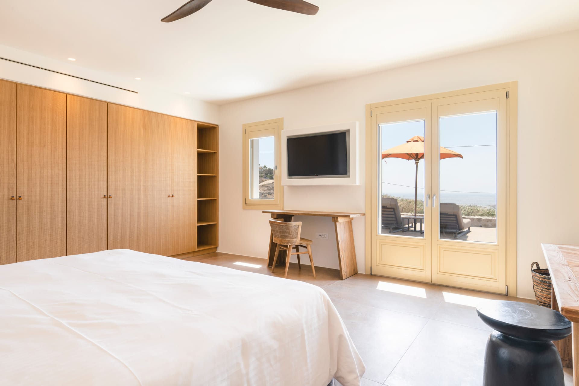 Kennedys Group Mykonos - CALIST - 15