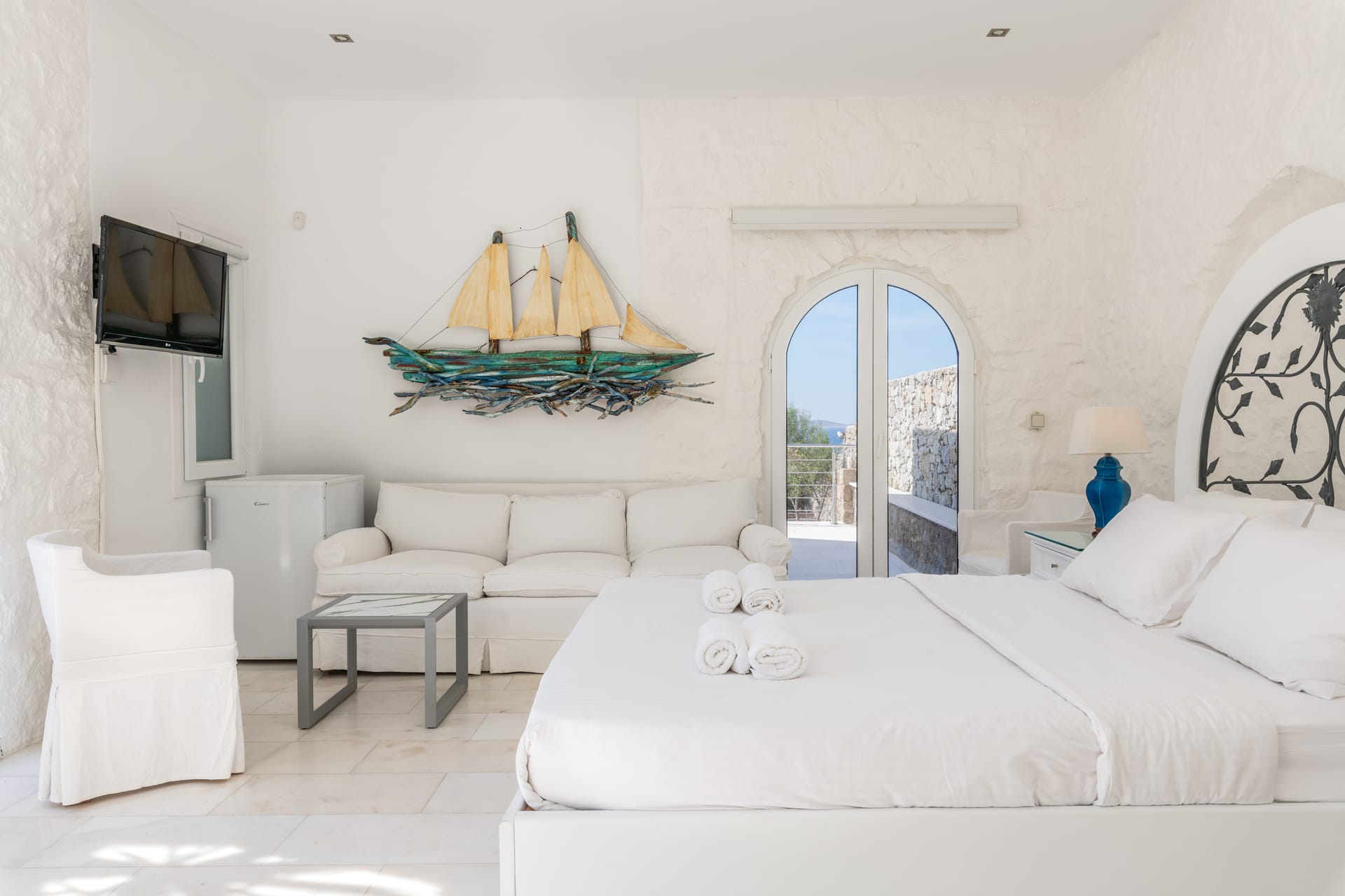 Kennedys Group Mykonos - FILEN - 23