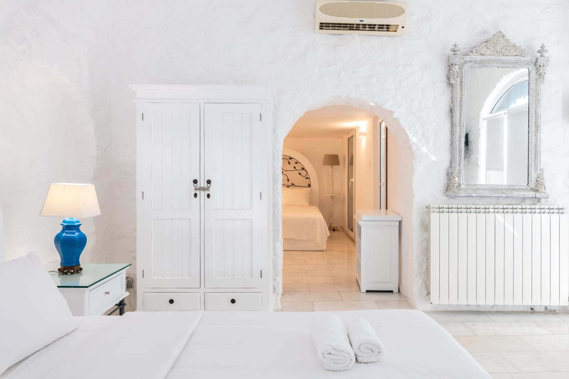 Kennedys Group Mykonos - FILEN - 24