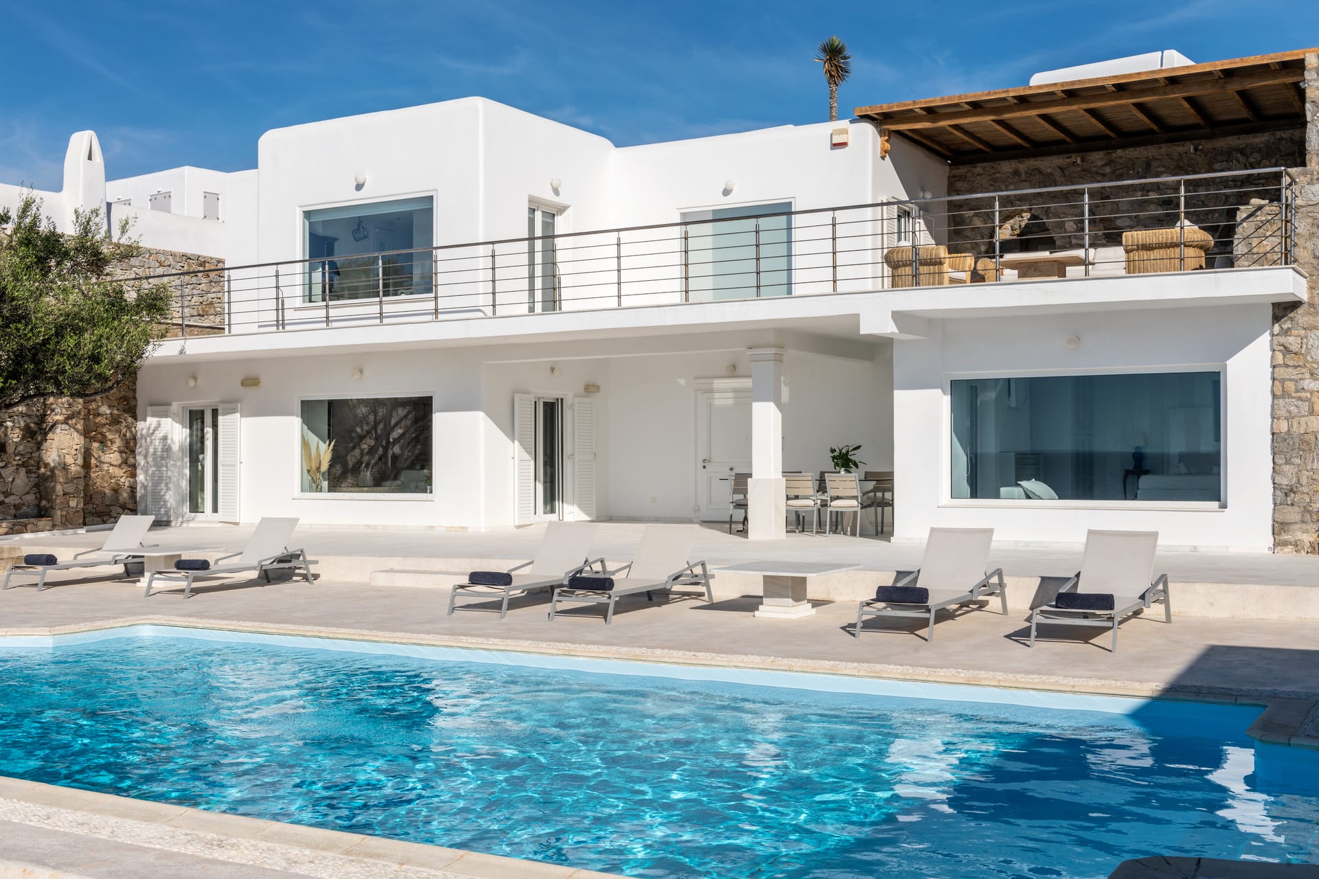 Kennedys Group Mykonos - FILEN - 2