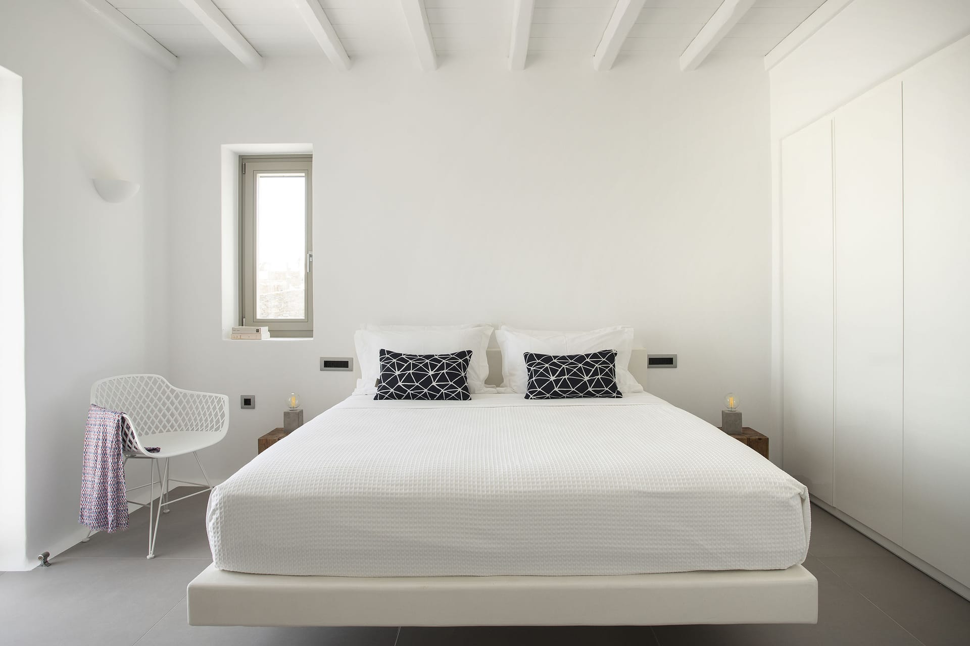 Kennedys Group Mykonos - NYSA1 - 17