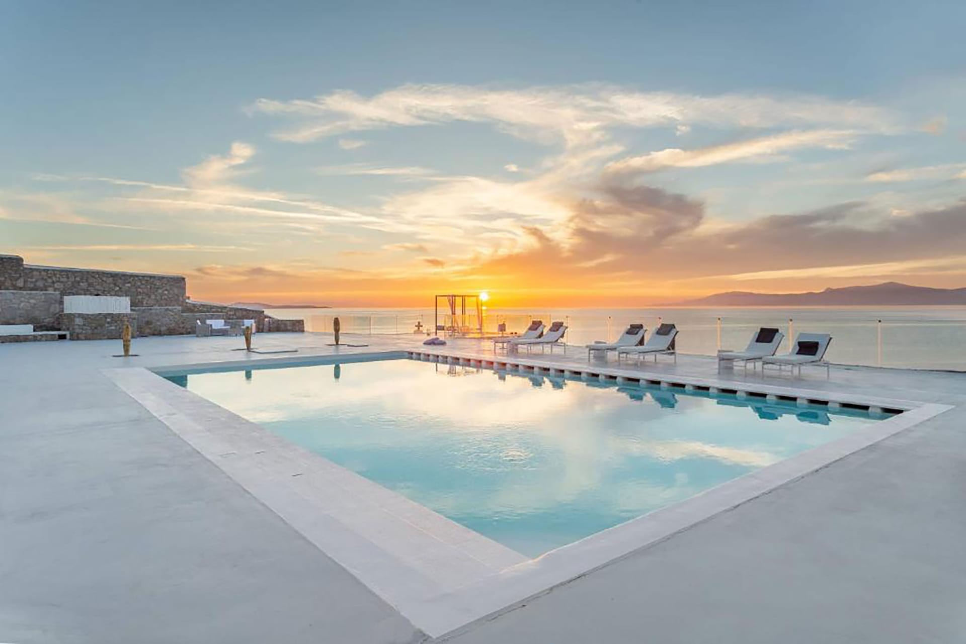 Kennedys Group Mykonos - THELMA - 6