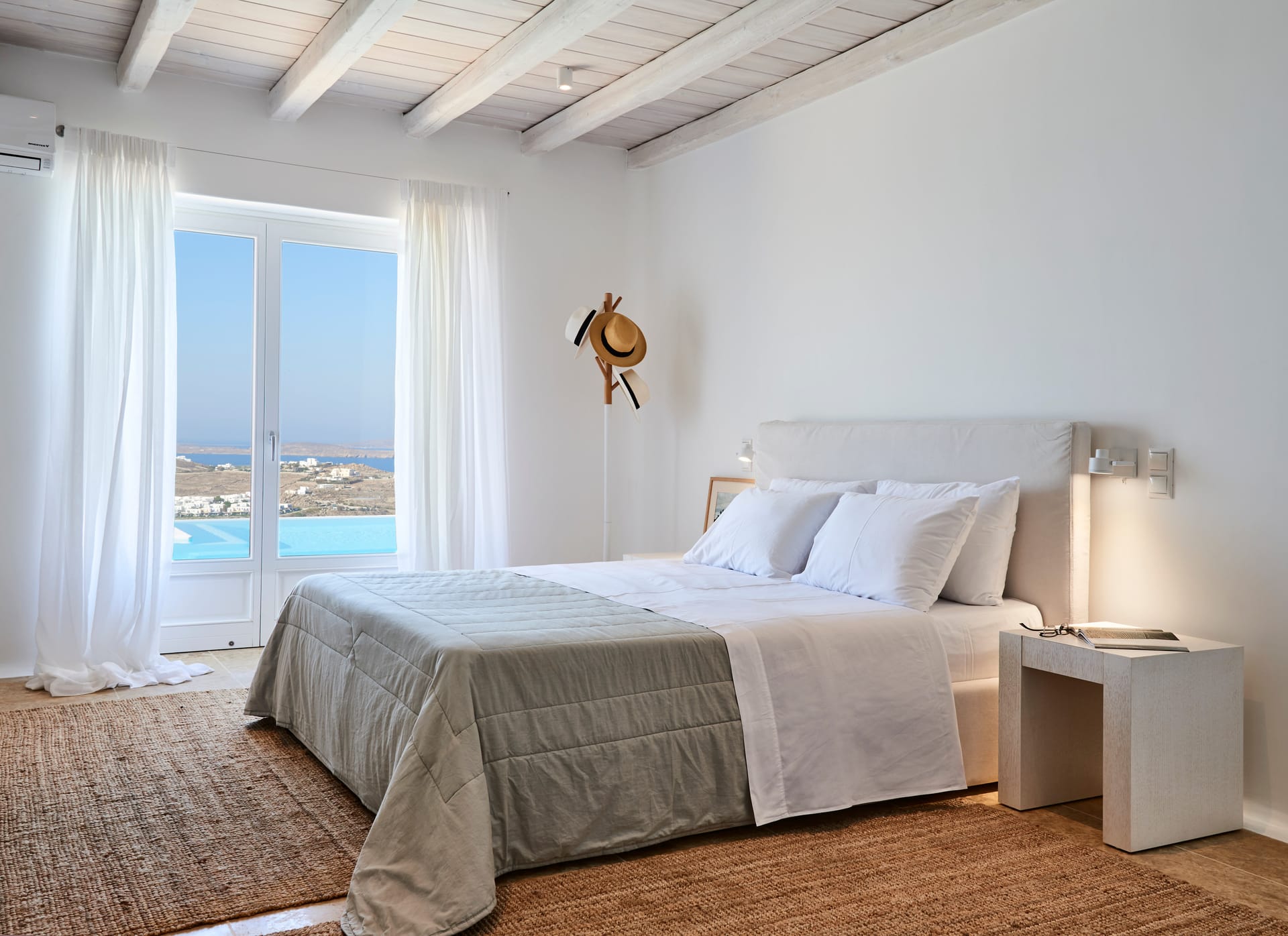 Kennedys Group Mykonos - GALATE - 8