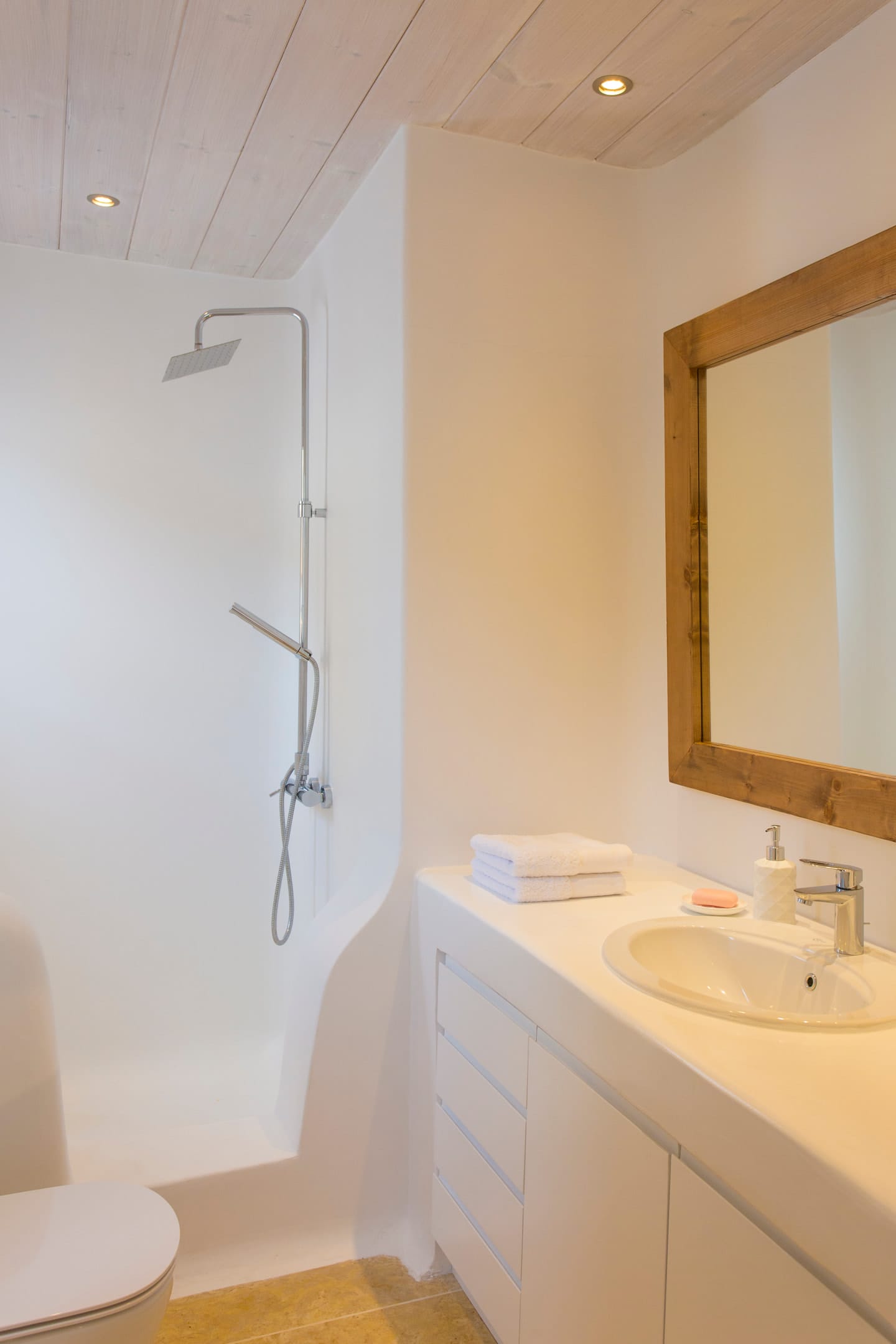 Kennedys Group Mykonos - GALATE - 11