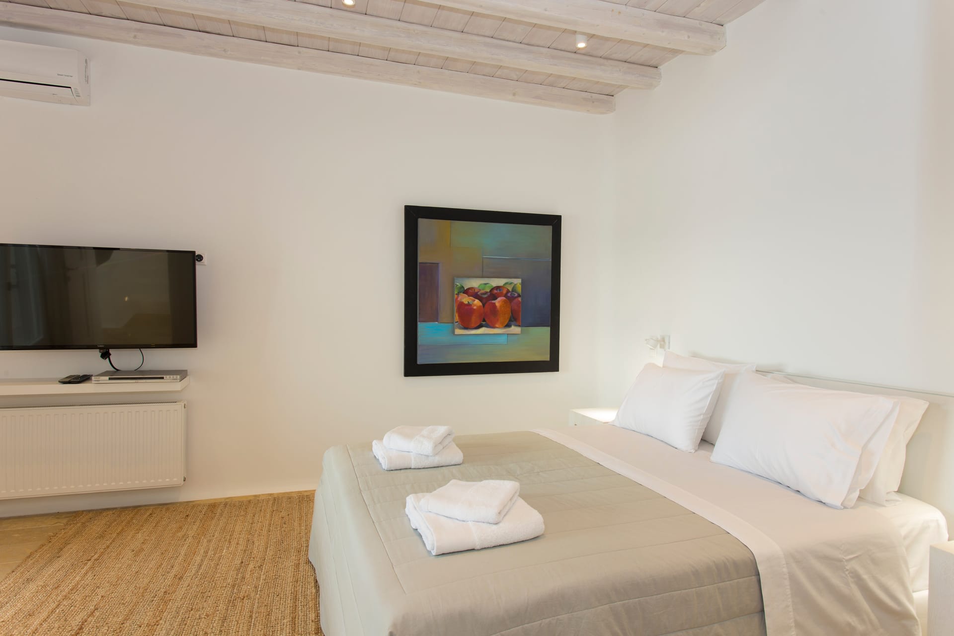 Kennedys Group Mykonos - GALATE - 14