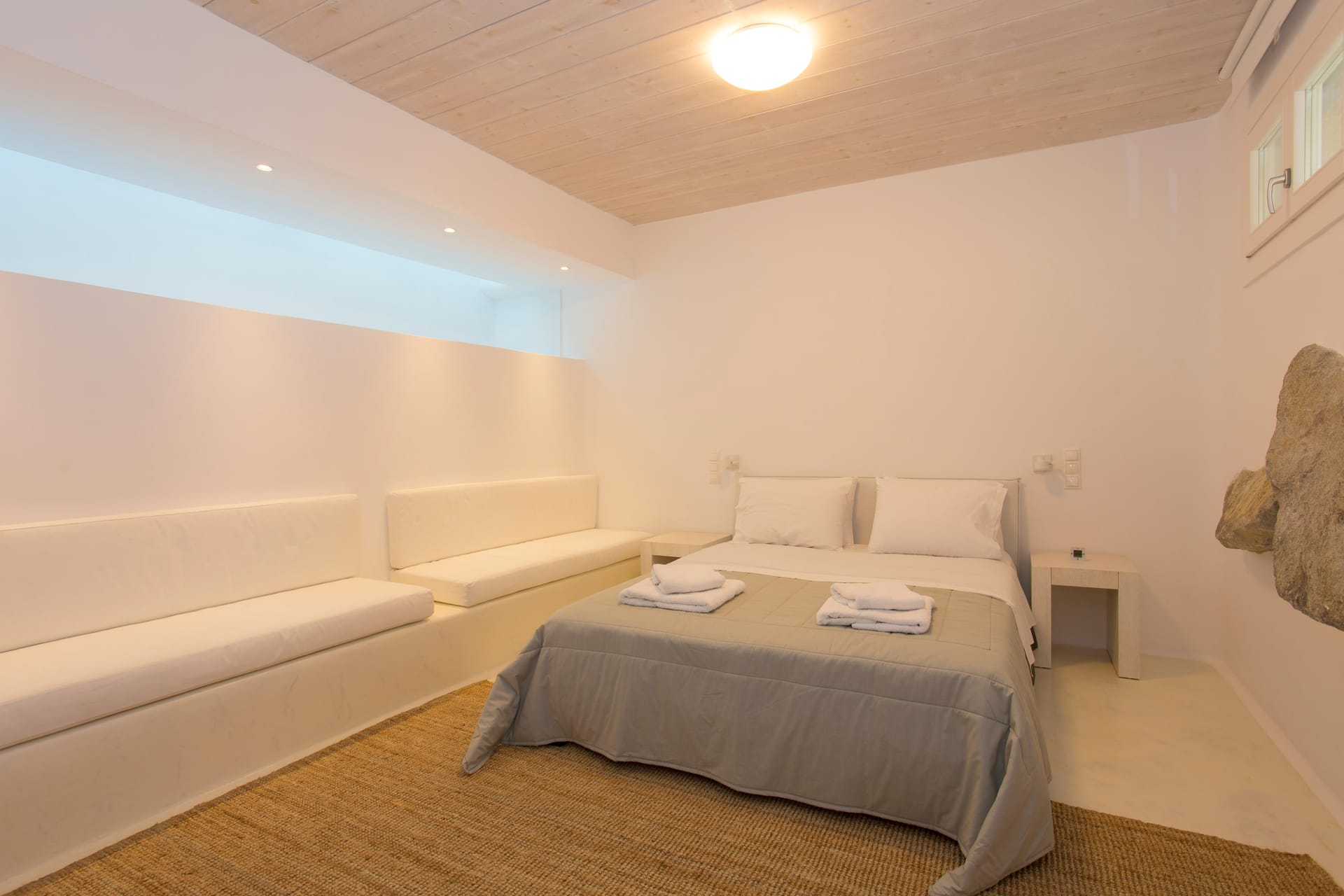 Kennedys Group Mykonos - GALATE - 16