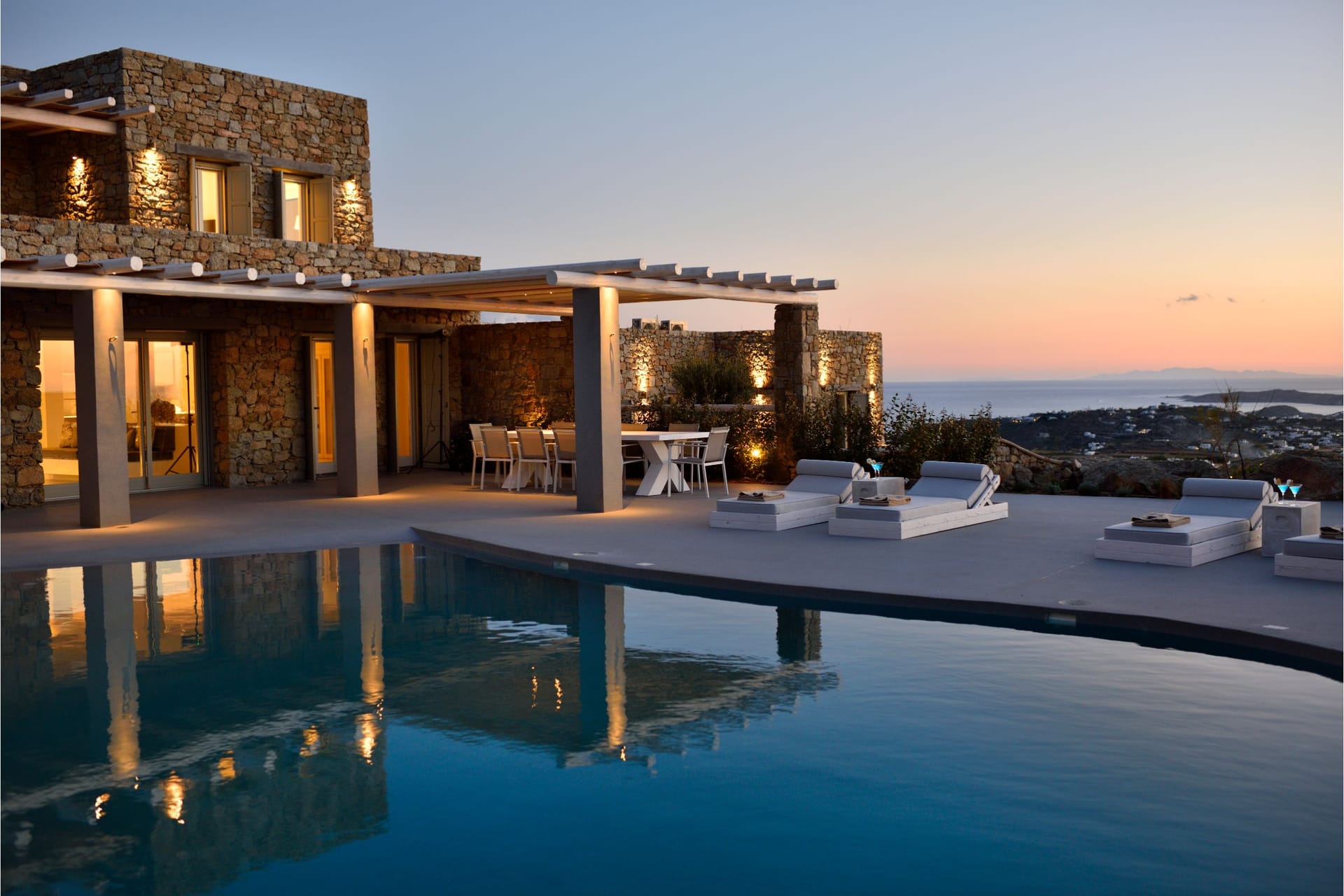 Kennedys Group Mykonos - ANTIOP - 17