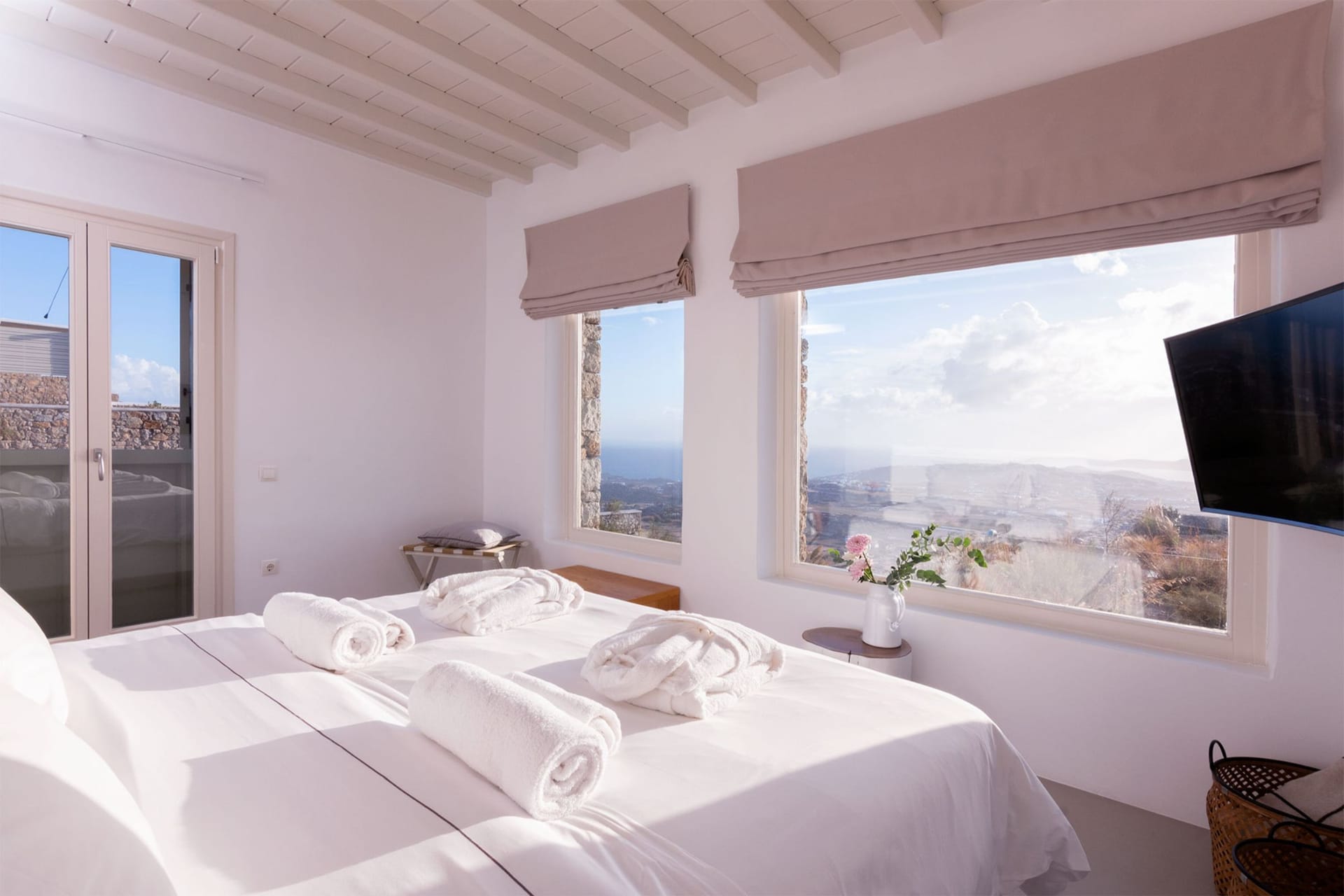 Kennedys Group Mykonos - ANTIOP - 11