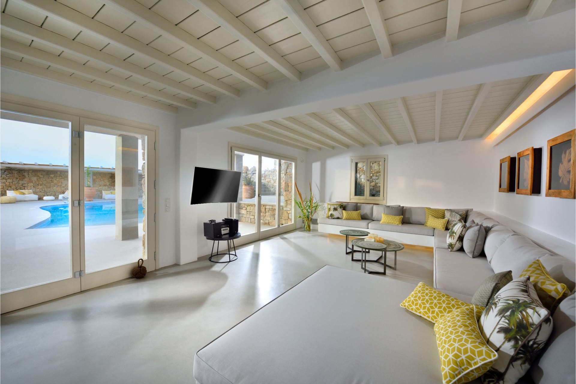 Kennedys Group Mykonos - ANTIOP - 5